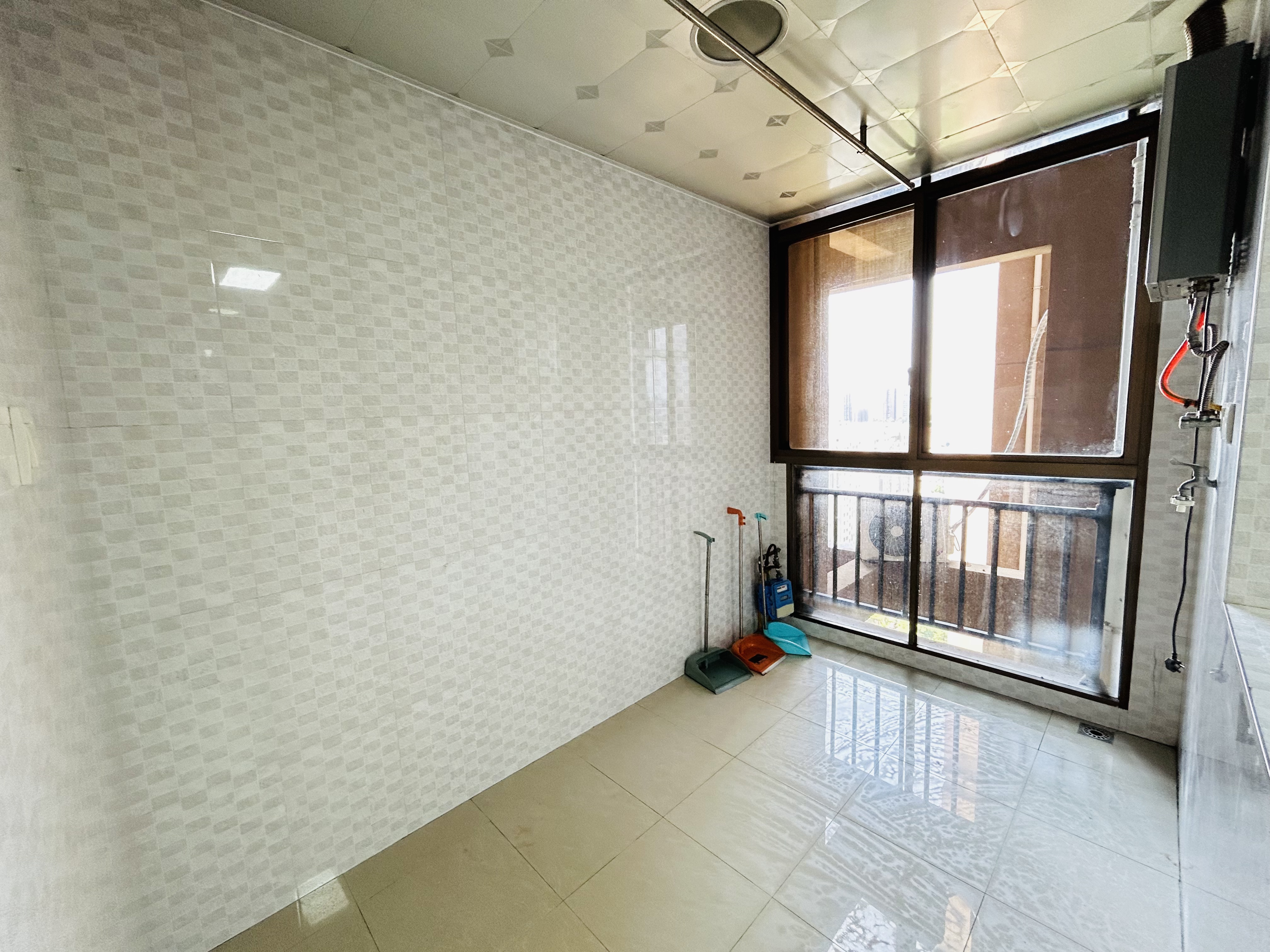 金源大厦  2室2厅2卫    1800.0元/月室内图