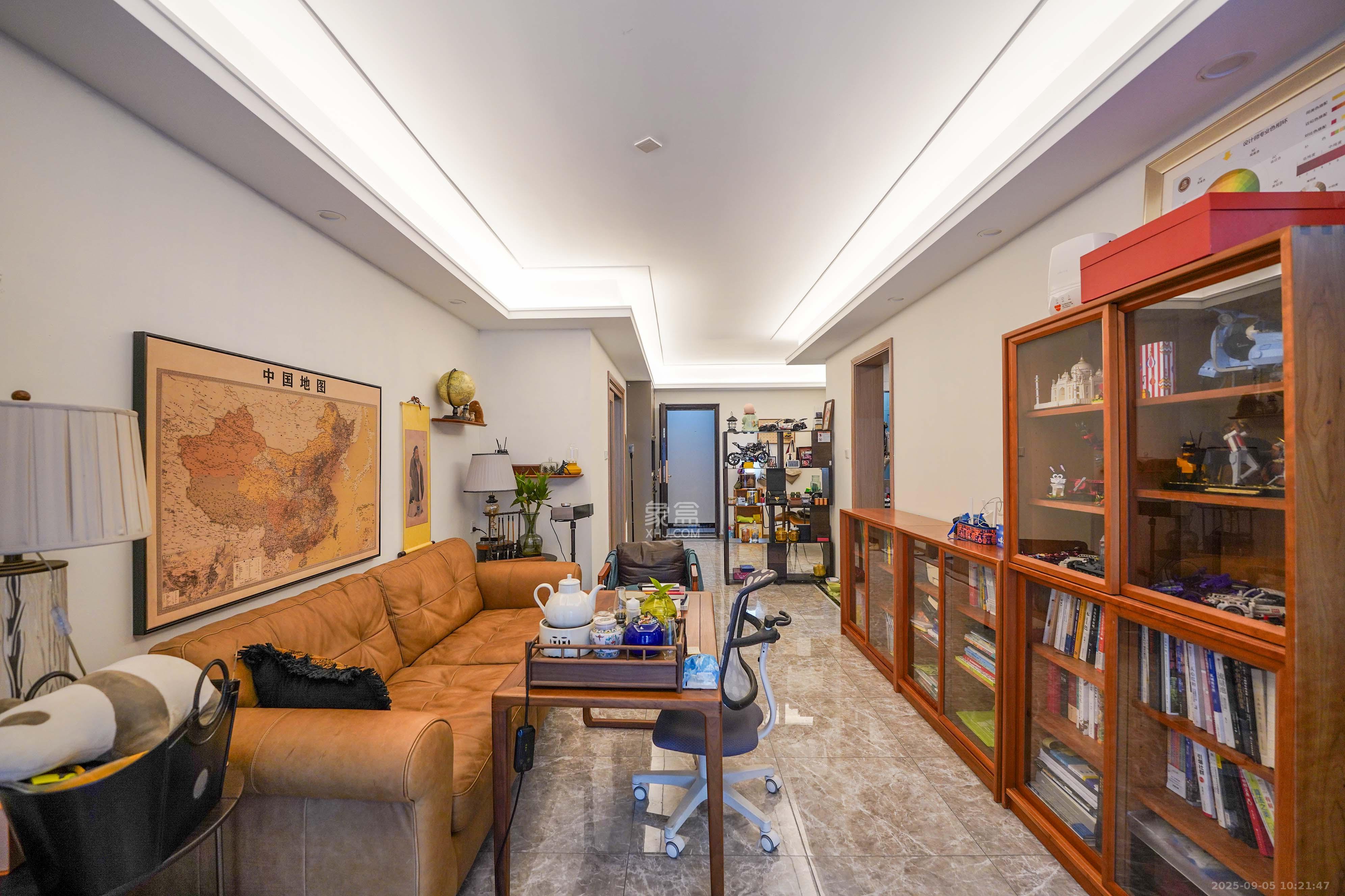 金地铂悦 3室2厅2卫 86.8万 金地铂悦 3室2厅2卫 86.8万客厅