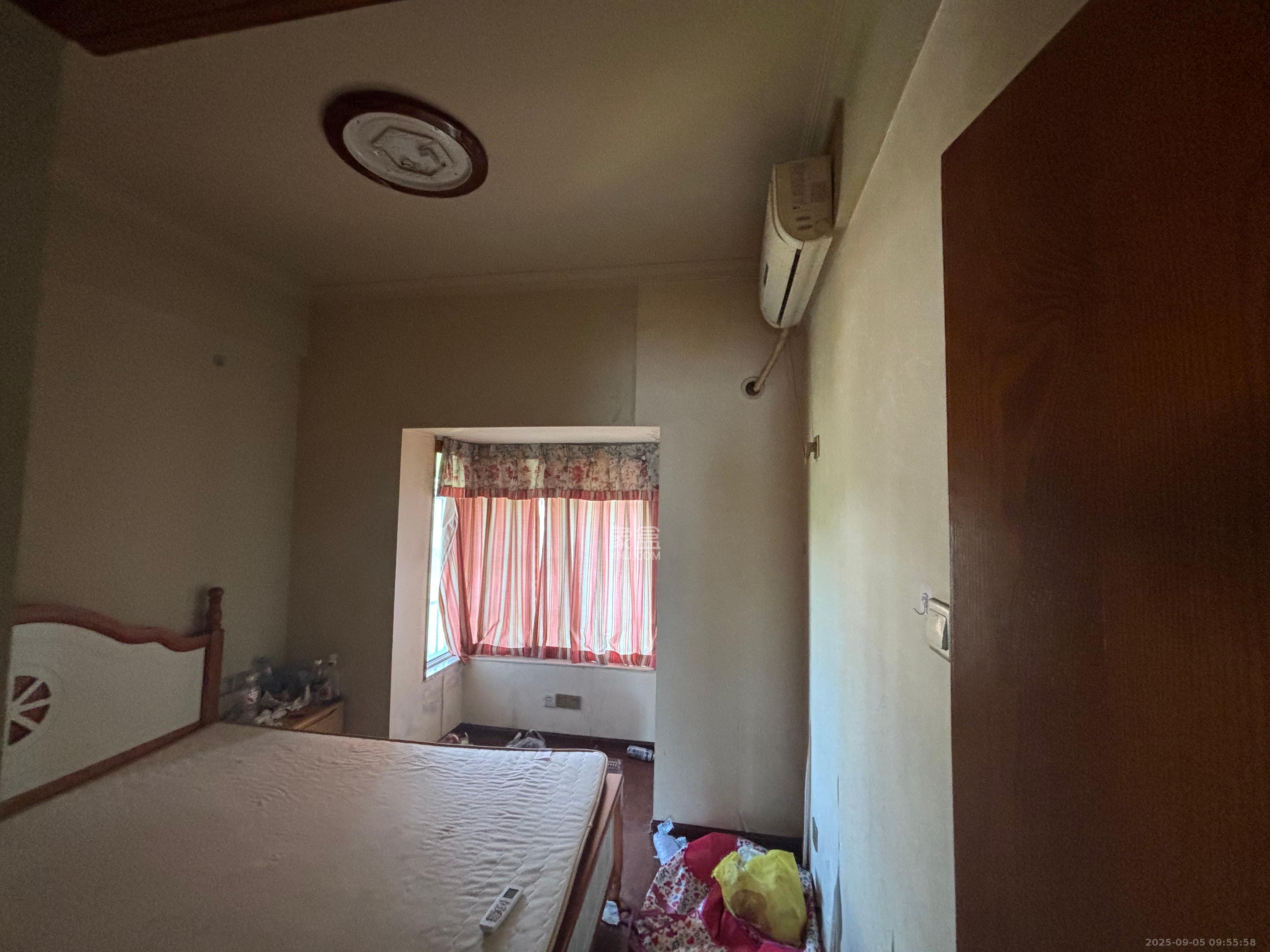 红区抽屉  3室1厅1卫    3000.0元/月室内图