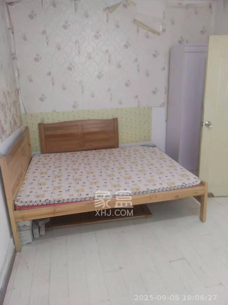 轻苑小区  1室1厅1卫   900.00元/月室内图