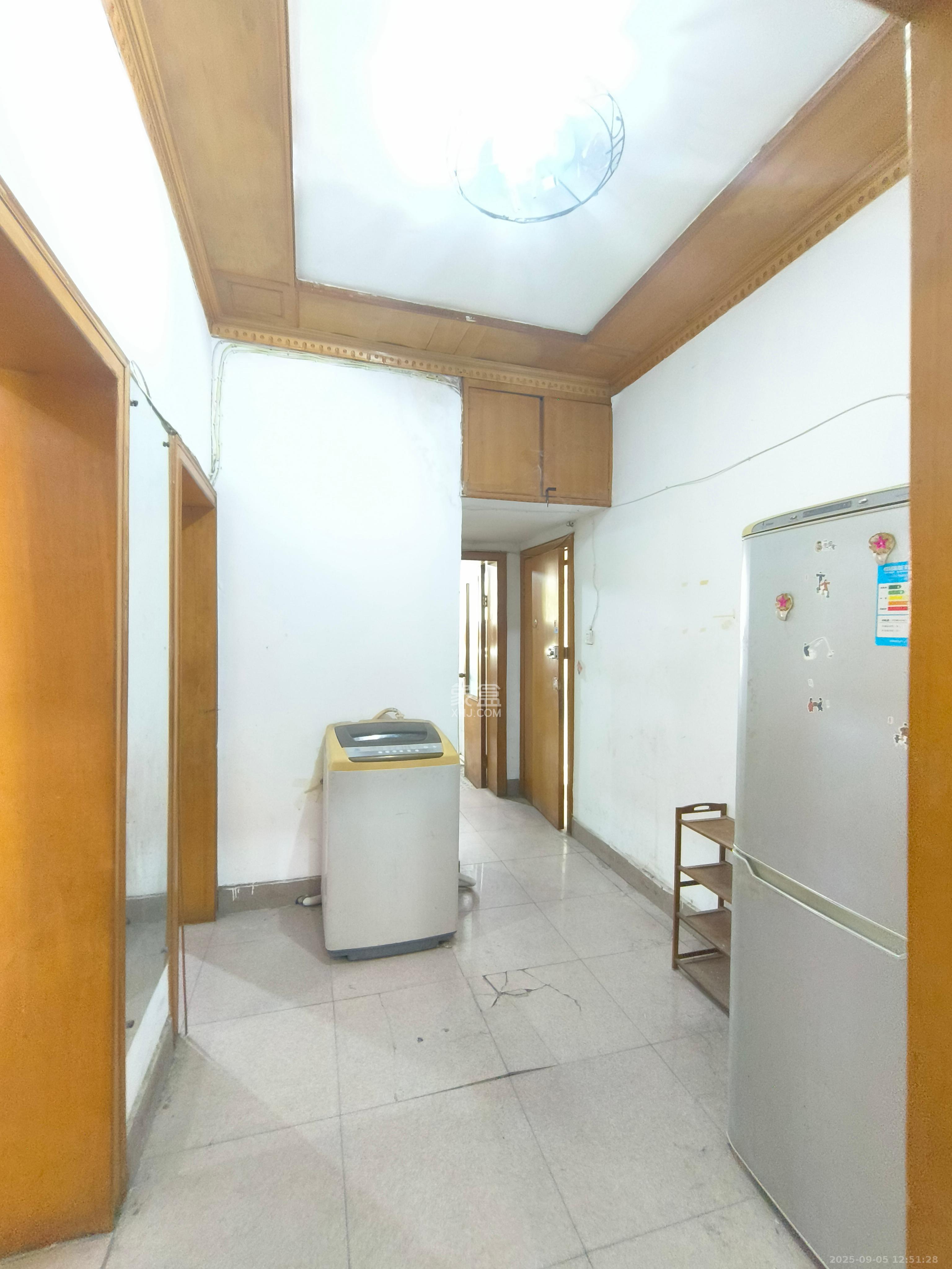 富雅坪社区（红墙巷）  3室1厅1卫    1880.0元/月室内图