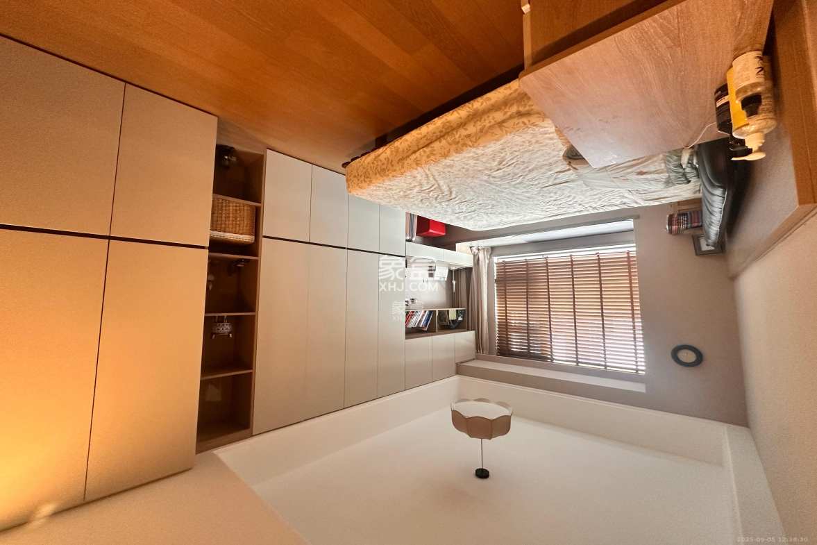 中海麓山境南区 3室2厅2卫 3688.0元/月 中海麓山境南区 3室2厅2卫 3688.0元/月室内图