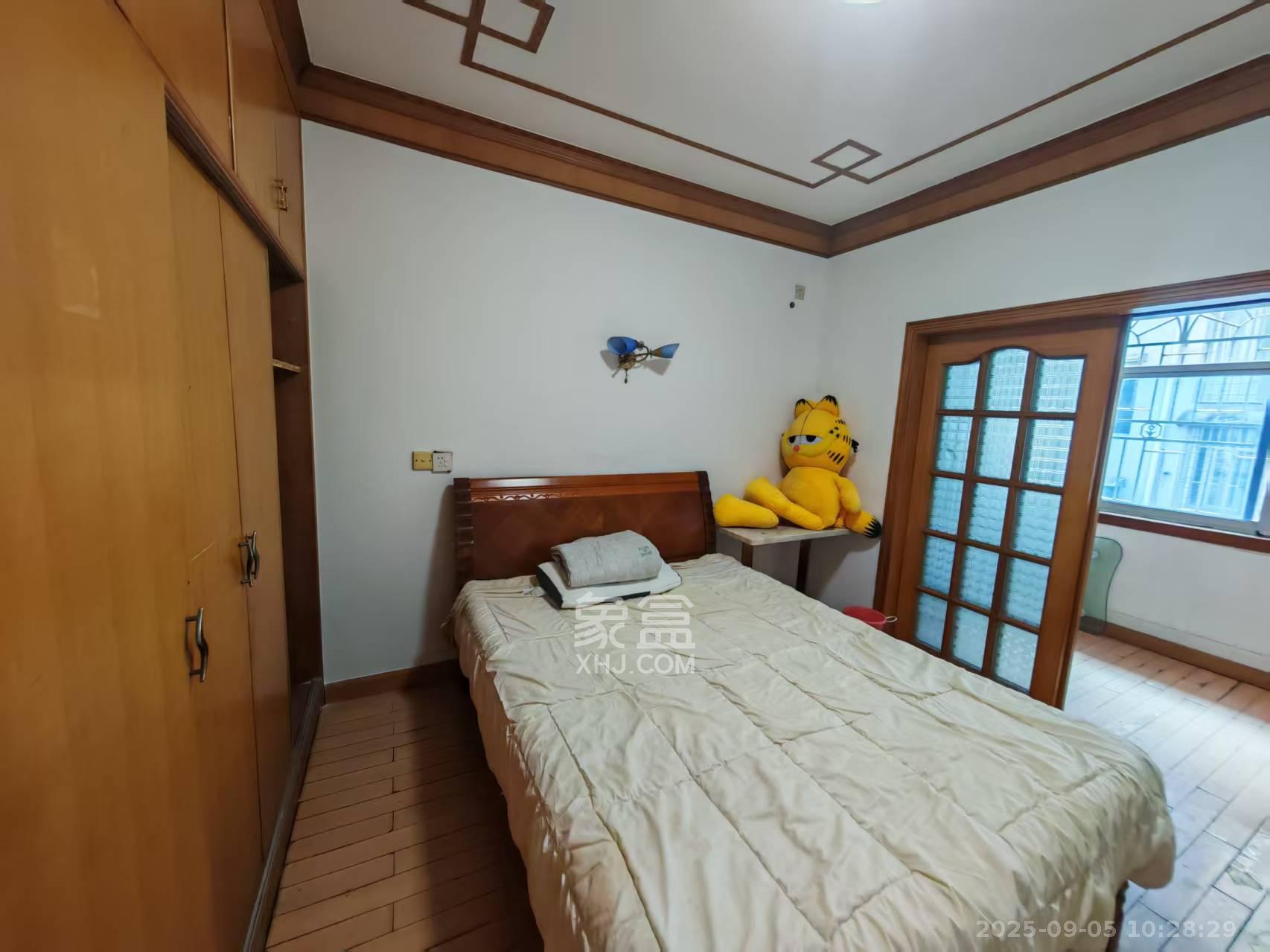湘华公寓  3室2厅1卫   1900.00元/月室内图