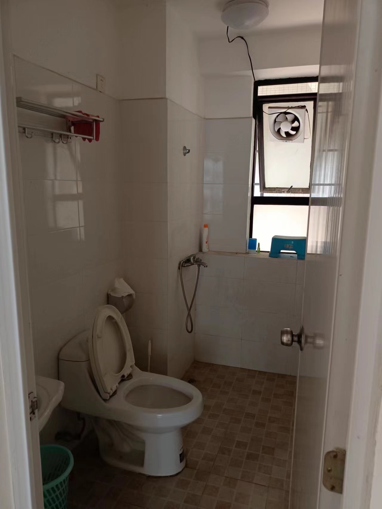 盛达景都三期  3室2厅1卫    2700.0元/月室内图