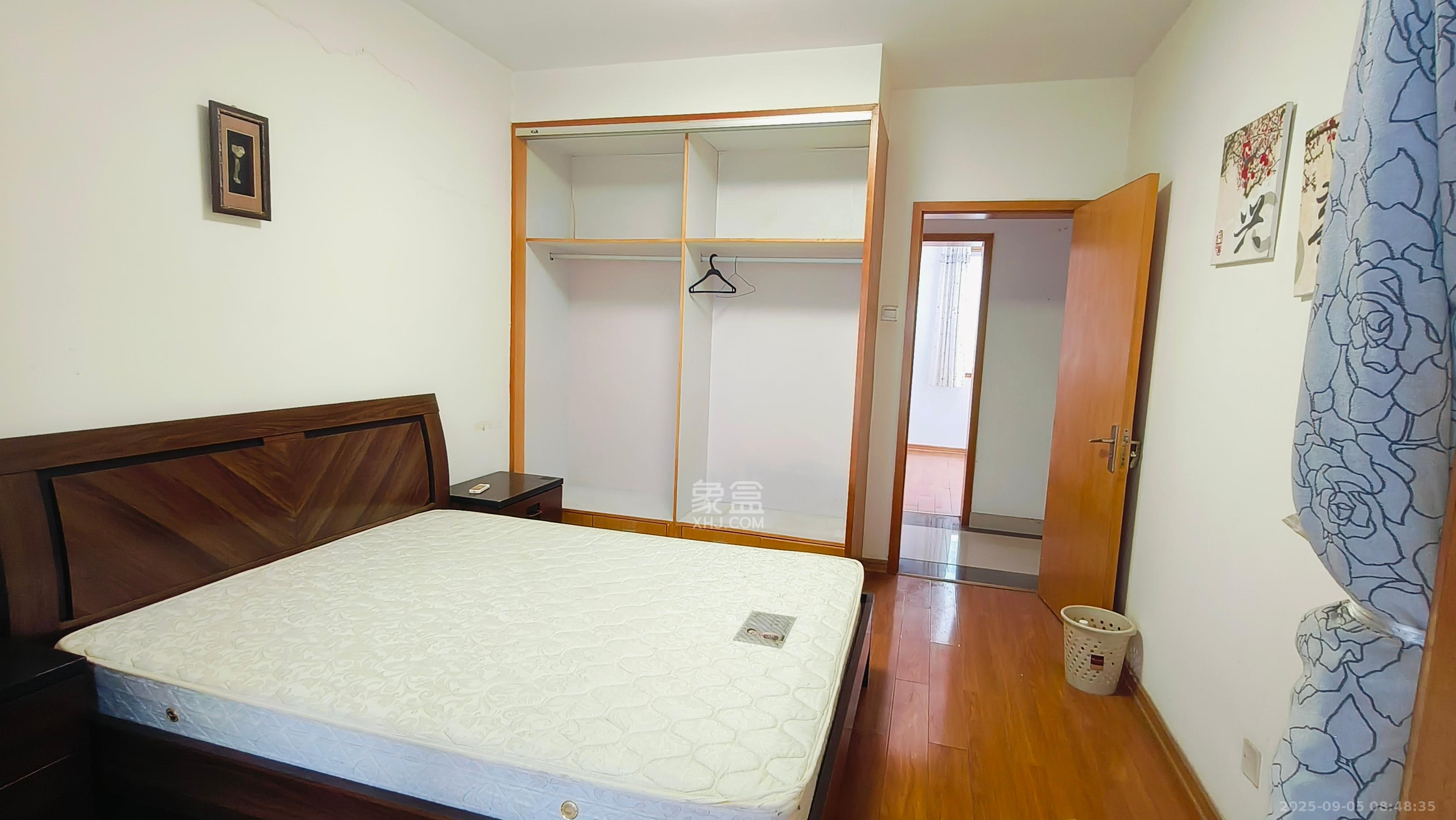 筑梦园  4室2厅2卫    2400.0元/月 筑梦园  4室2厅2卫    2400.0元/月室内图