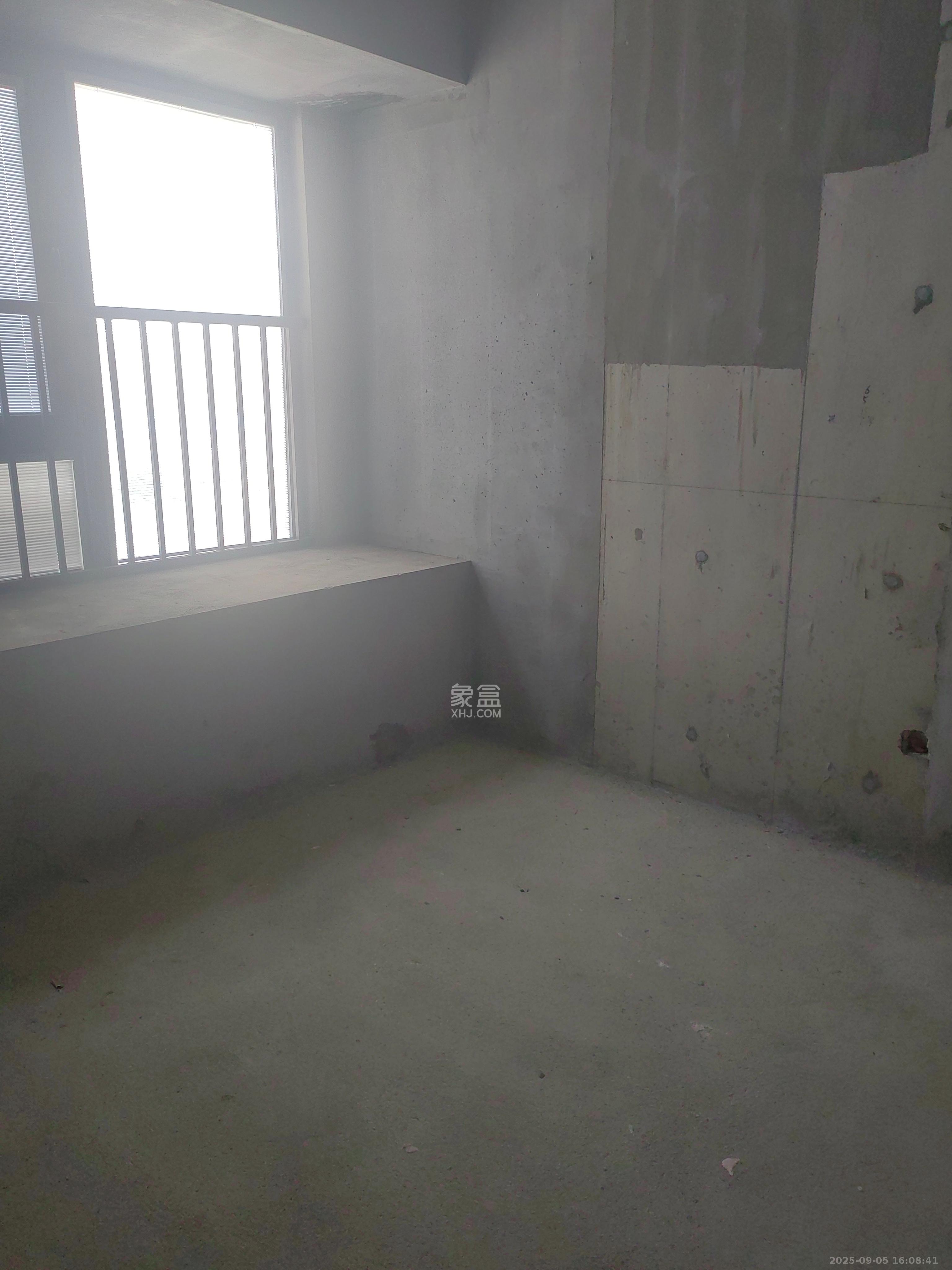 南益名士豪庭  3室1厅2卫    1200.0元/月室内图