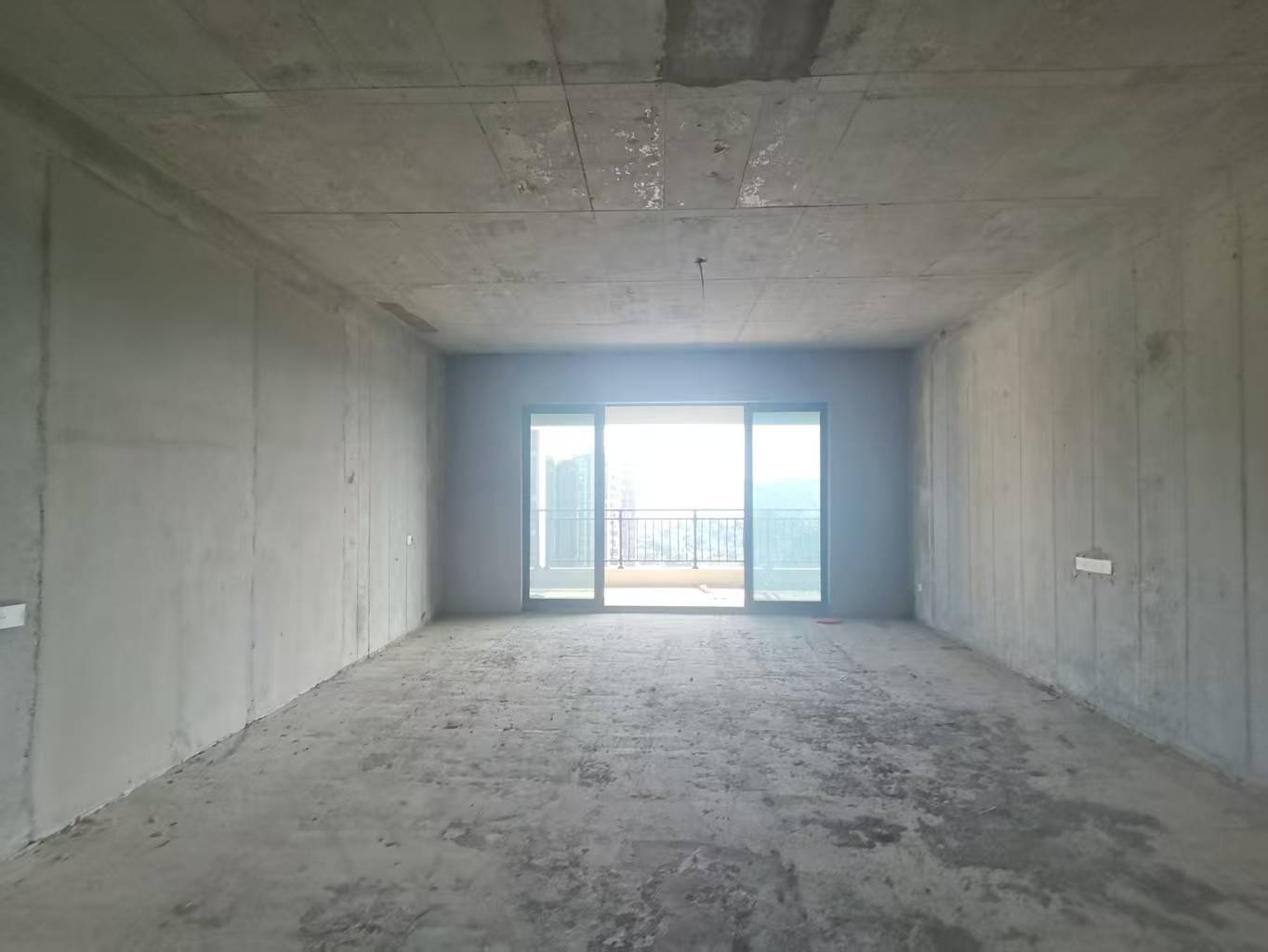 碧桂园梓山府  5室2厅3卫    150.0万室内图