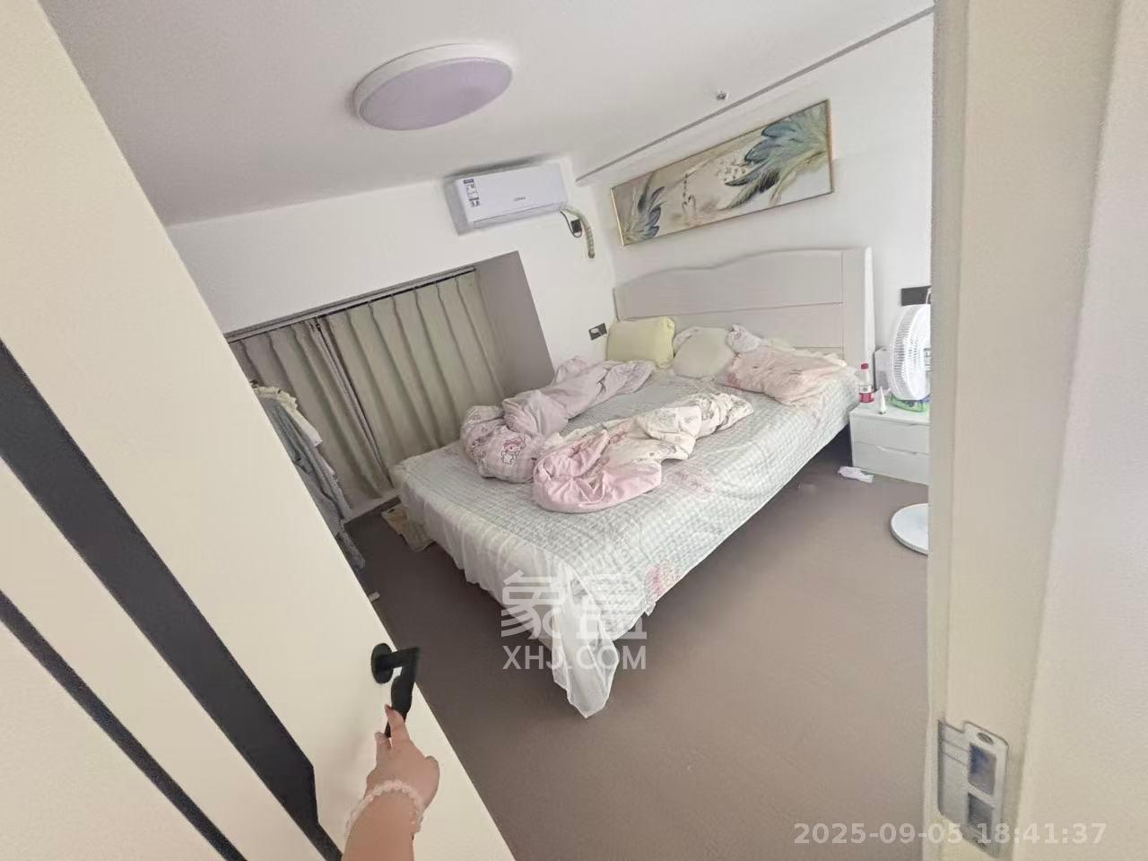 保利中环广场(保利中悦苑)  2室1厅1卫    2300.0元/月 保利中环广场(保利中悦苑)  2室1厅1卫    2300.0元/月室内图