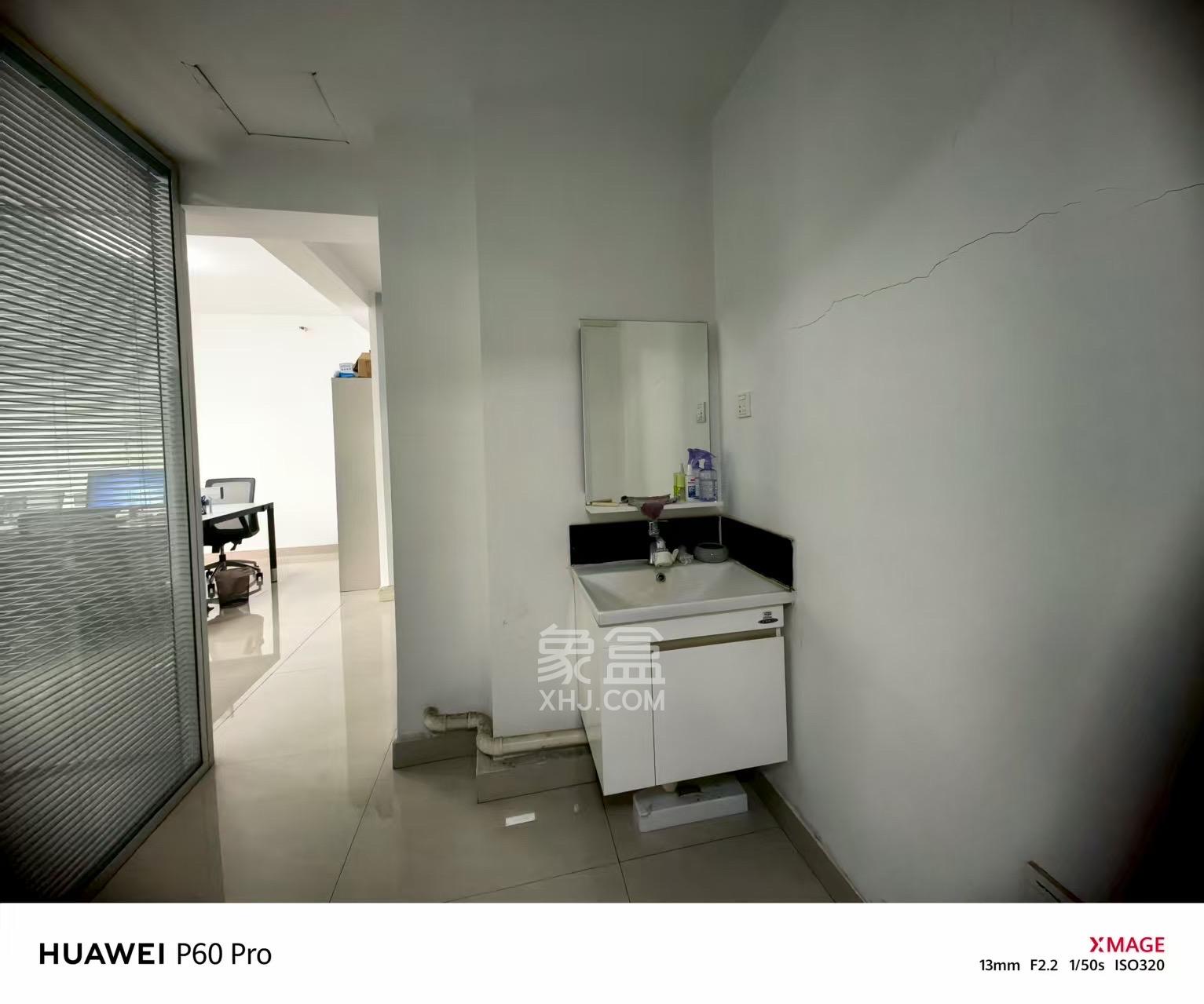 万博汇 1室1厅1卫 1600.0元/月 万博汇 1室1厅1卫 1600.0元/月室内图