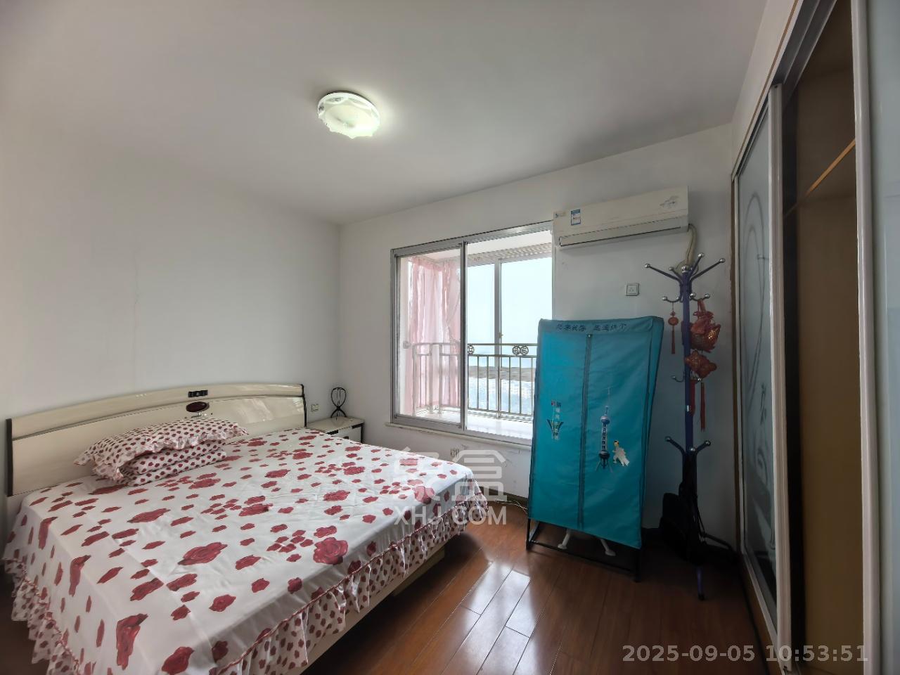 星沙教师公寓  3室2厅2卫   1850.00元/月室内图