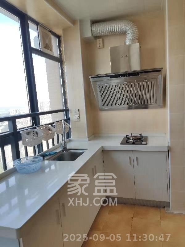 山水湾  1室1厅1卫    1250.0元/月室内图