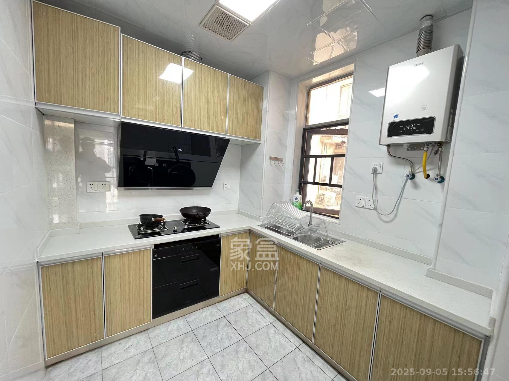 荣升家园（湘江熙岸）  2室2厅1卫    2400.0元/月室内图