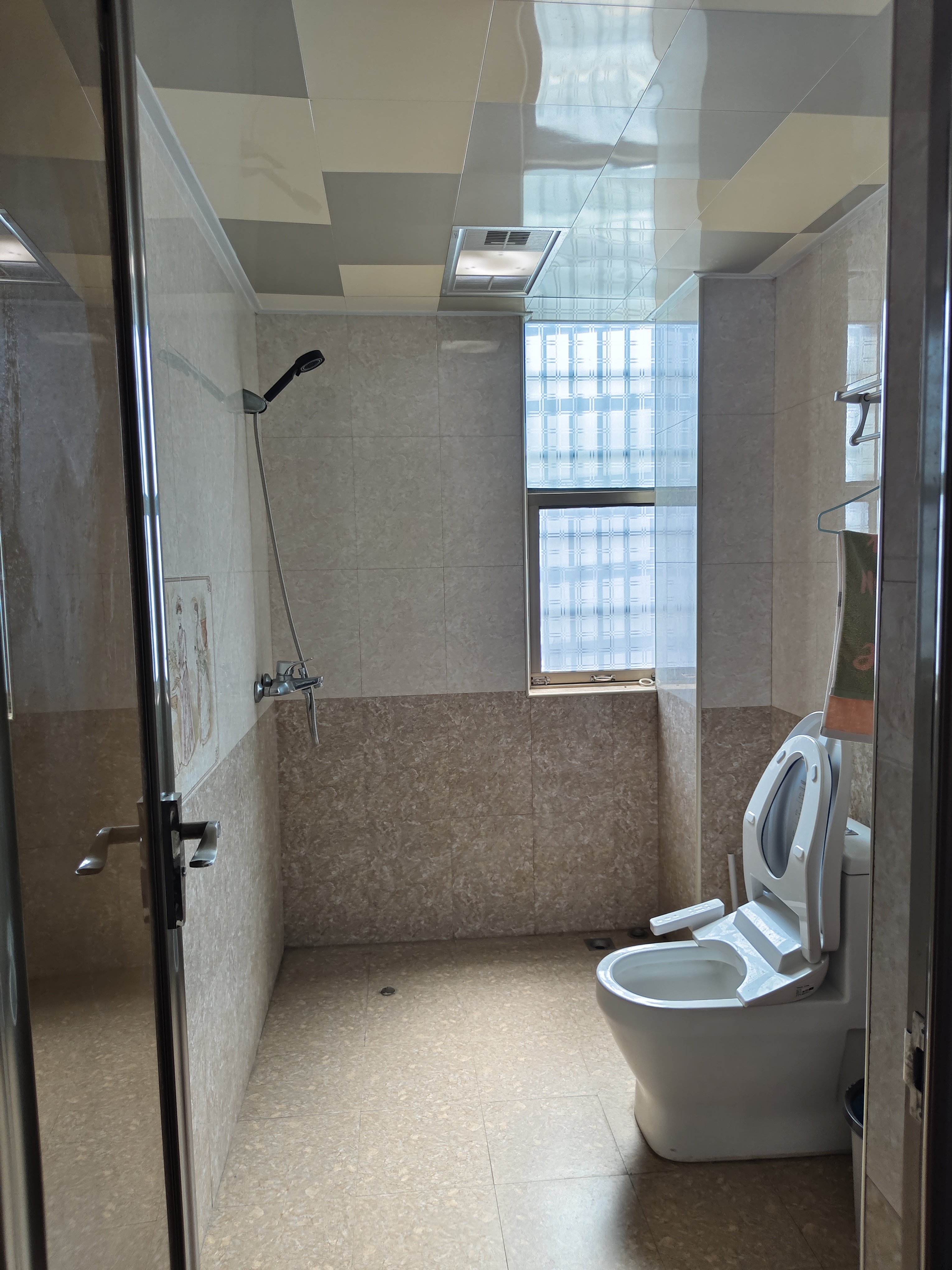 香山红叶  3室2厅2卫    1700.0元/月 香山红叶  3室2厅2卫    1700.0元/月室内图