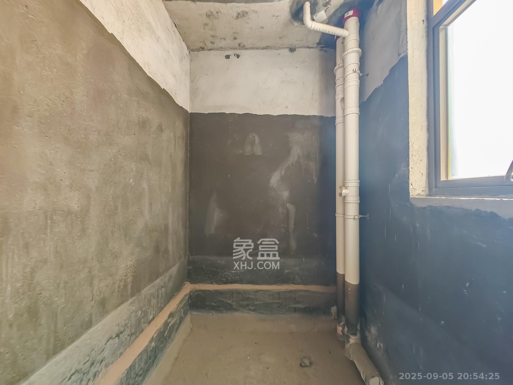 长沙雅居乐花园  3室2厅2卫    70.8万卫生间