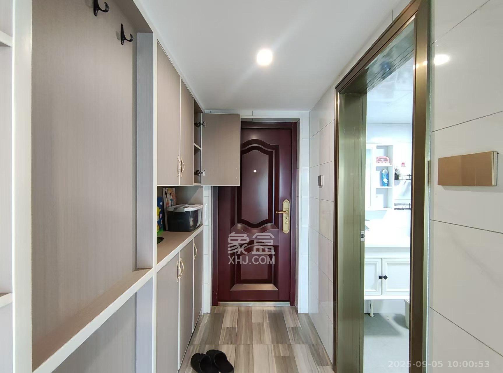 鹏程府 1室1厅1卫 1800.0元/月 鹏程府 1室1厅1卫 1800.0元/月室内图