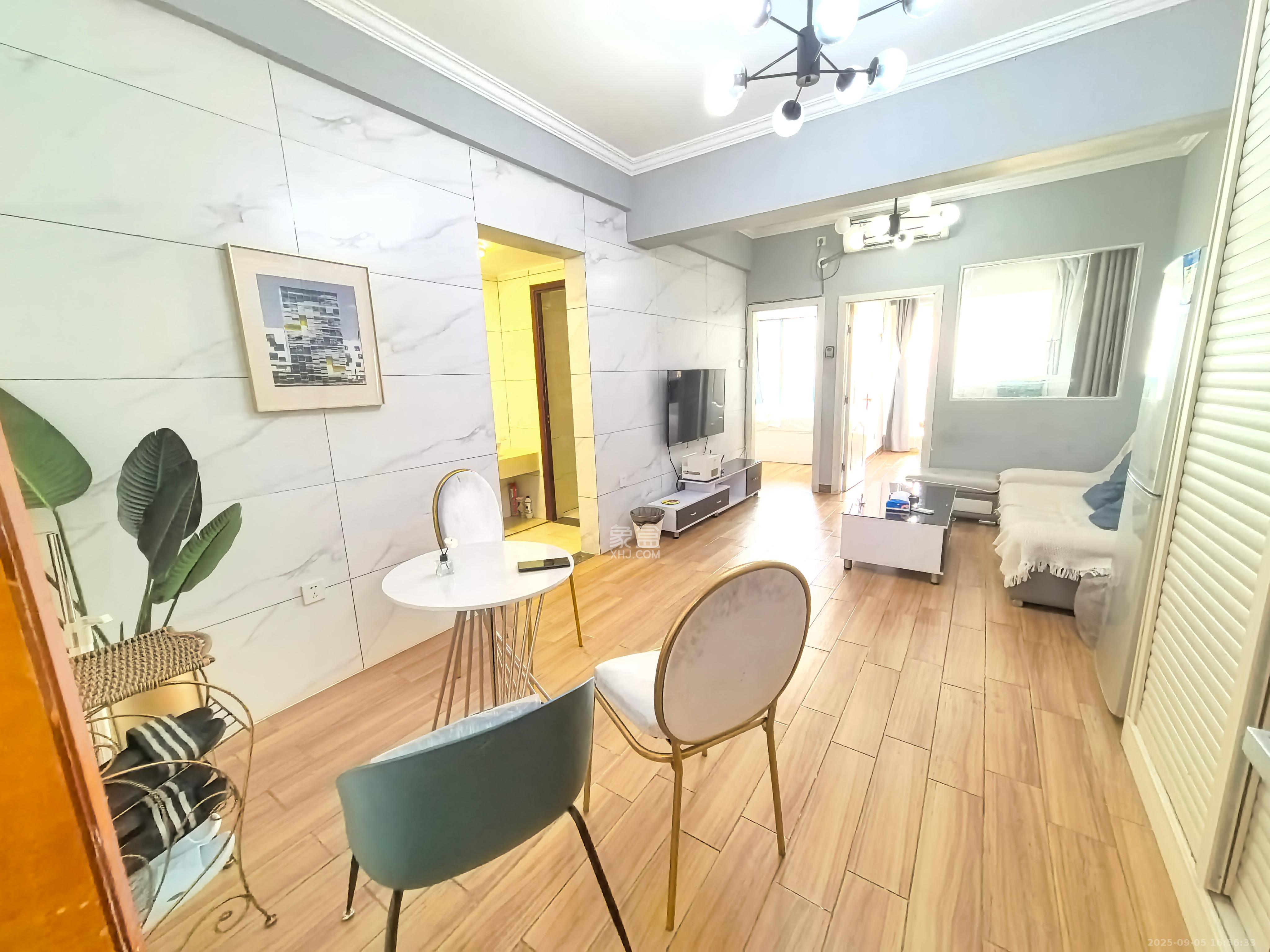 新青年公寓 1室1厅1卫 2500.0元/月 新青年公寓 1室1厅1卫 2500.0元/月室内图