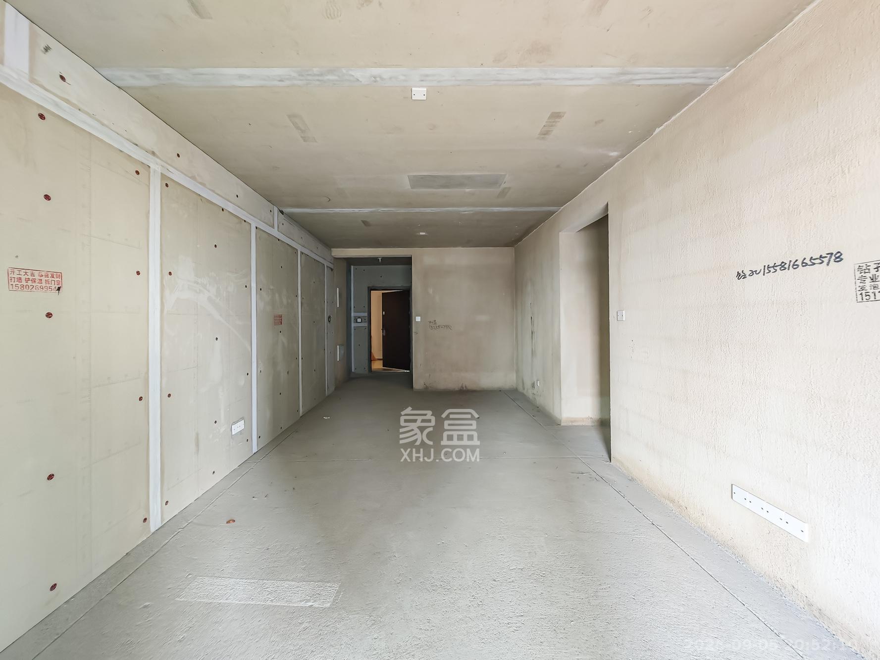 长沙北中心保利时代A区 3室2厅2卫 88.0万 长沙北中心保利时代A区 3室2厅2卫 88.0万客厅