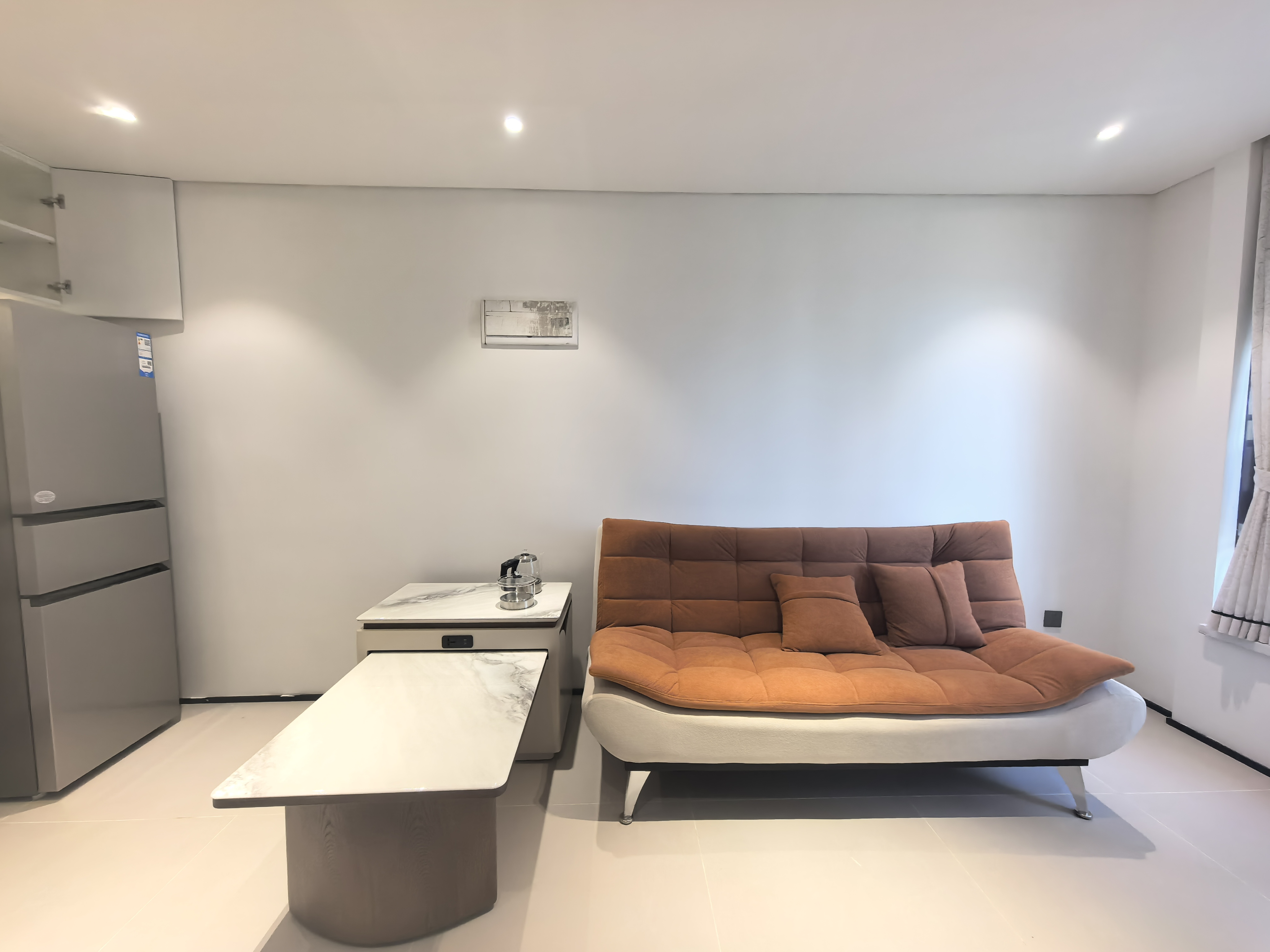 海航豪庭南苑  1室1厅2卫    3000.0元/月 海航豪庭南苑  1室1厅2卫    3000.0元/月室内图1