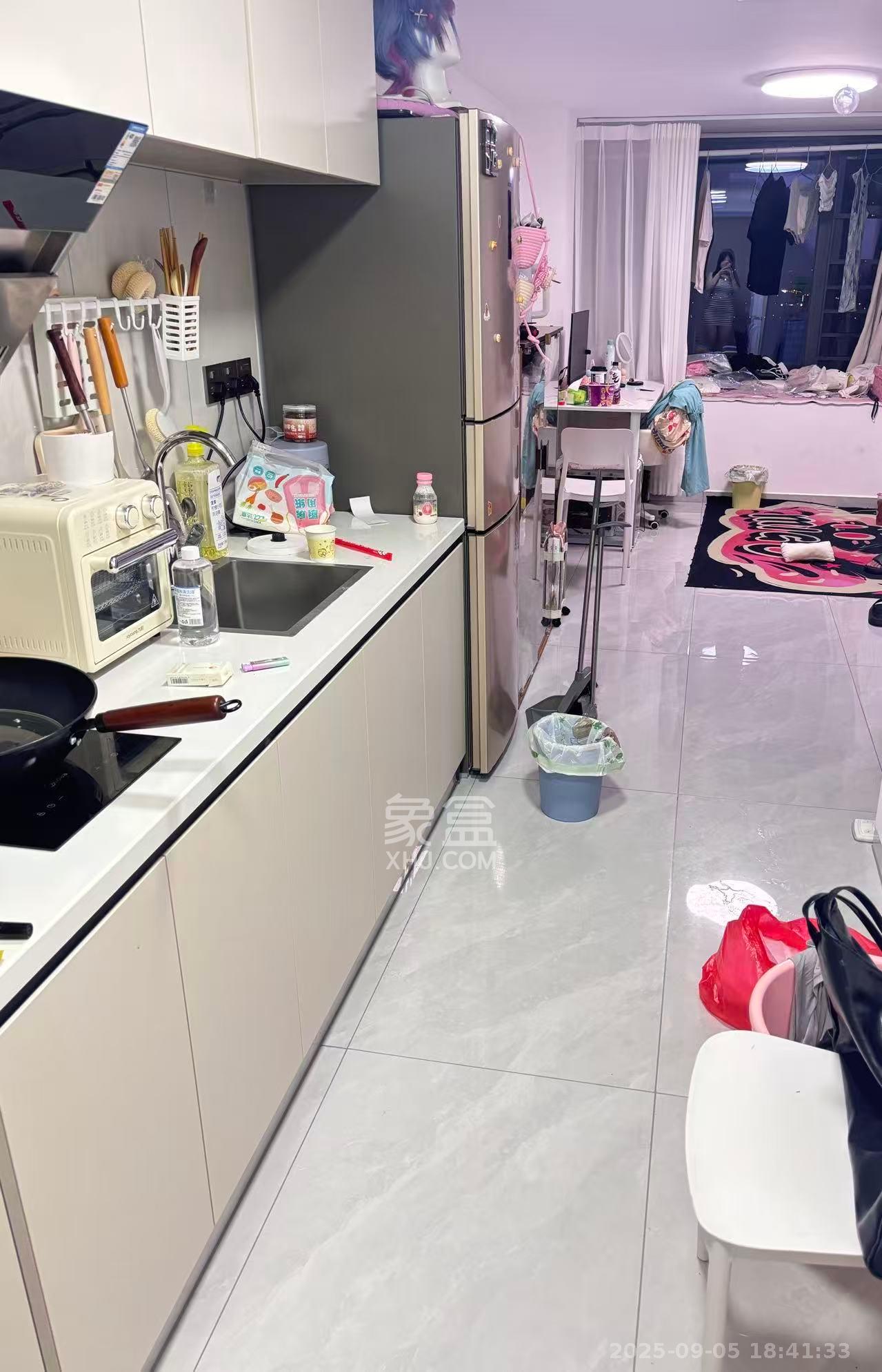 保利中环广场(保利中悦苑)  2室1厅1卫    2300.0元/月 保利中环广场(保利中悦苑)  2室1厅1卫    2300.0元/月室内图