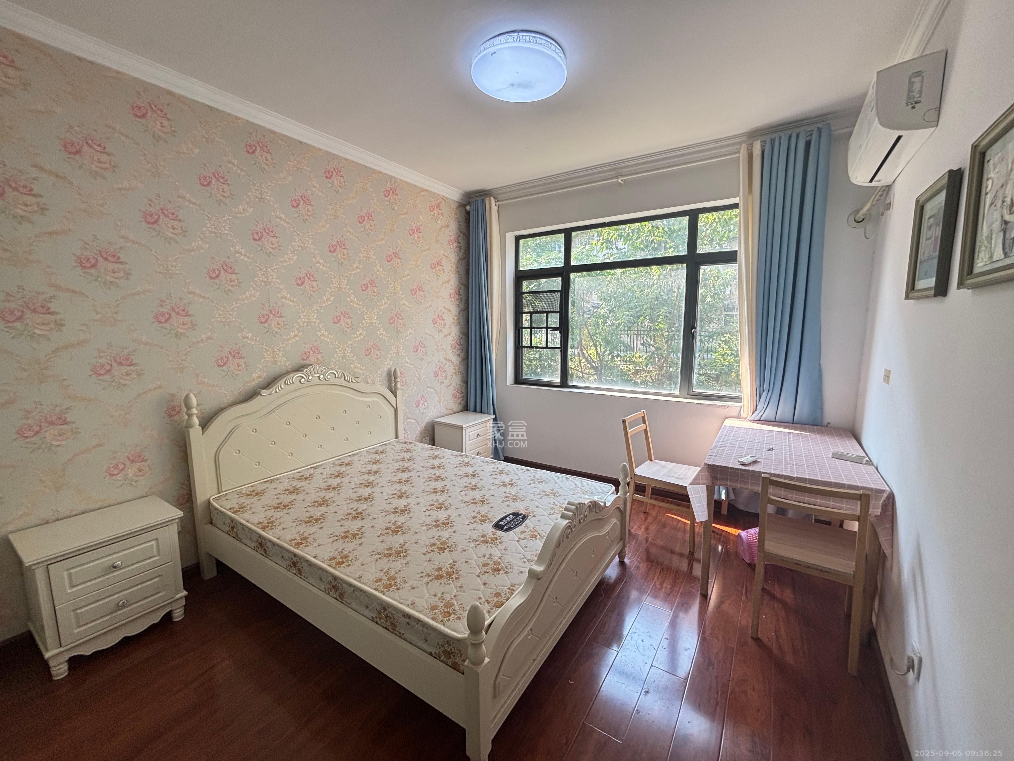 兴隆景苑  3室2厅1卫    2700.0元/月 兴隆景苑  3室2厅1卫    2700.0元/月室内图