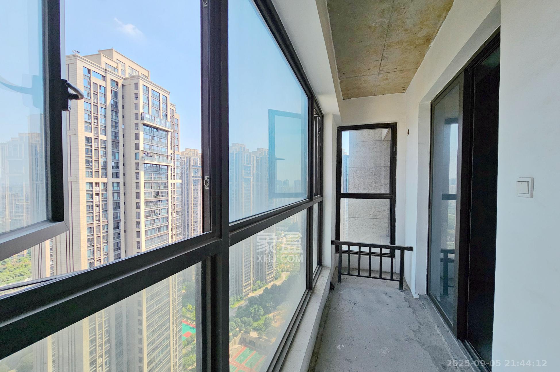 明昇壹城(明昇时代广场)二期 4室2厅2卫 175.0万 明昇壹城(明昇时代广场)二期 4室2厅2卫 175.0万其他