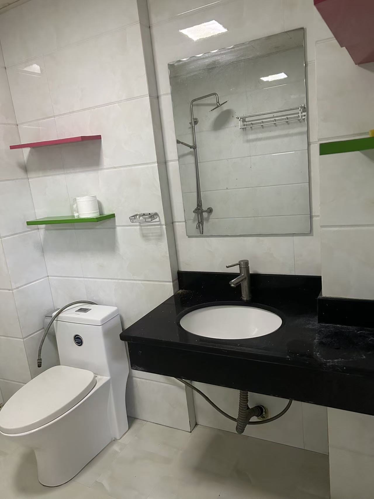 宝庆花园 3室2厅1卫 2300.0元/月 宝庆花园 3室2厅1卫 2300.0元/月室内图