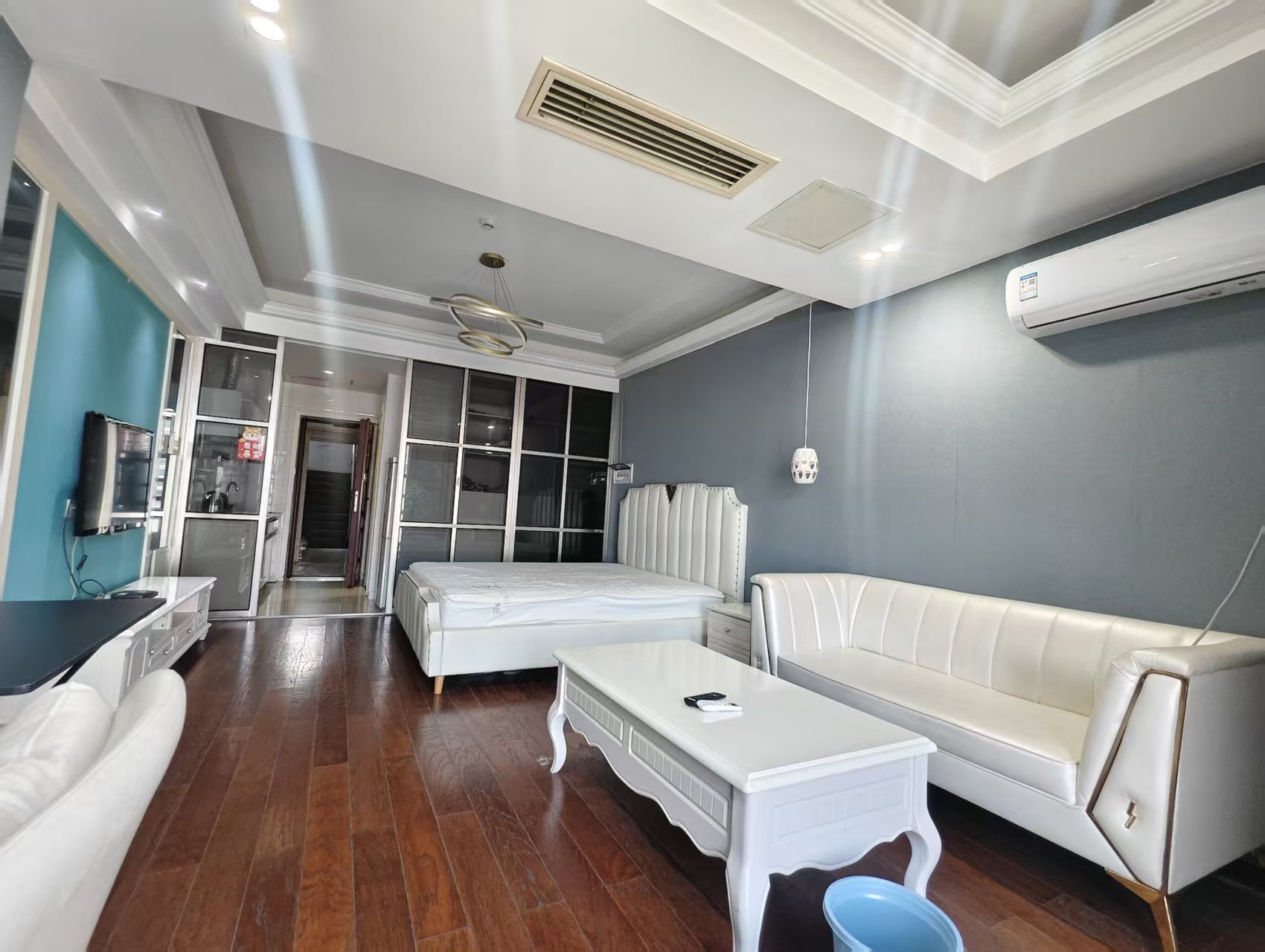 壹号公馆 1室1厅1卫 2200.0元/月 壹号公馆 1室1厅1卫 2200.0元/月户型图