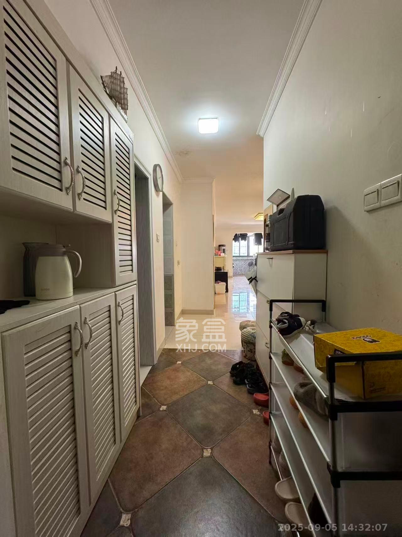 城市花园 3室1厅1卫 3200.0元/月 城市花园 3室1厅1卫 3200.0元/月室内图