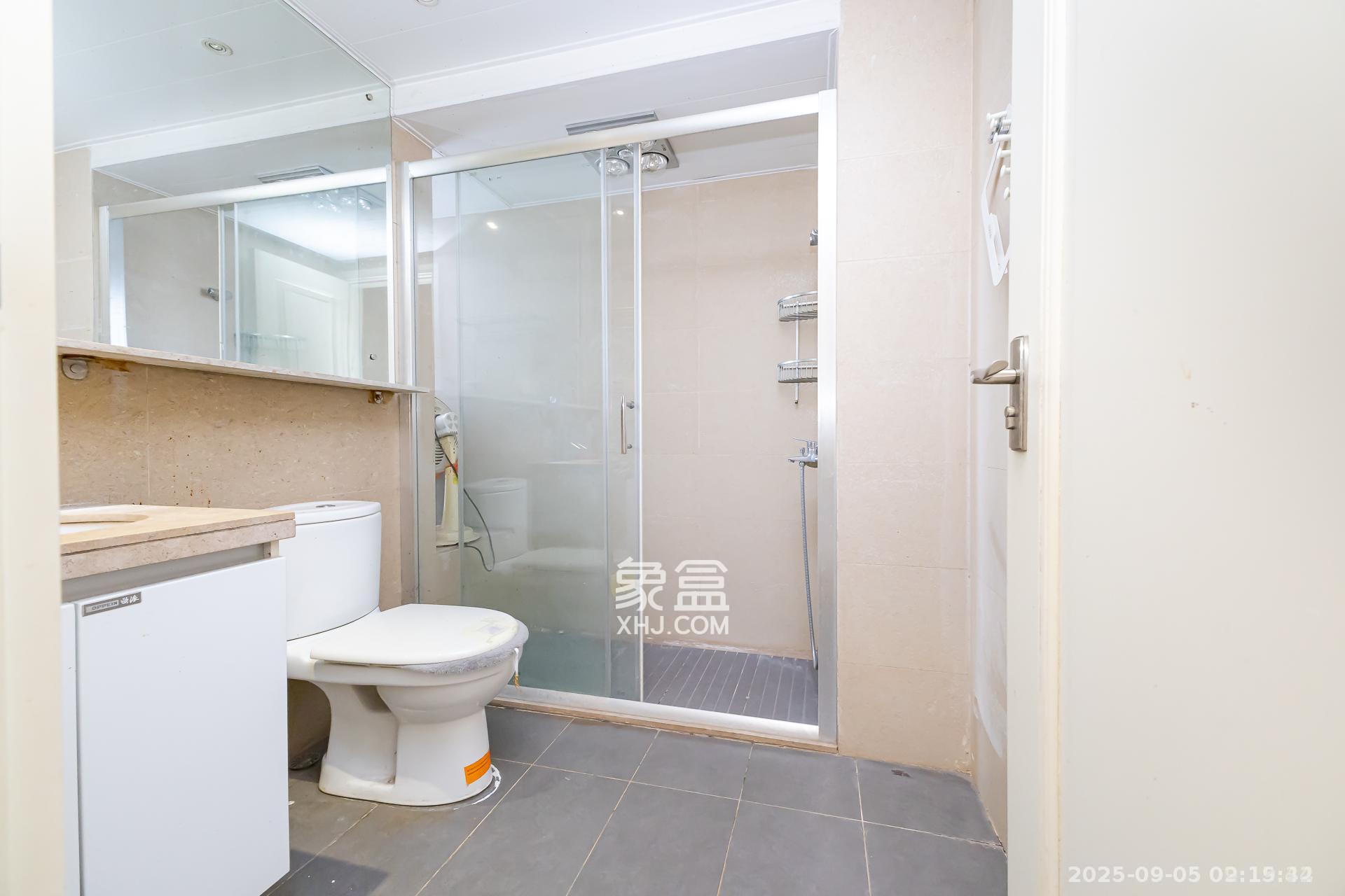 时代倾城一期  3室2厅2卫    2200.0元/月室内图