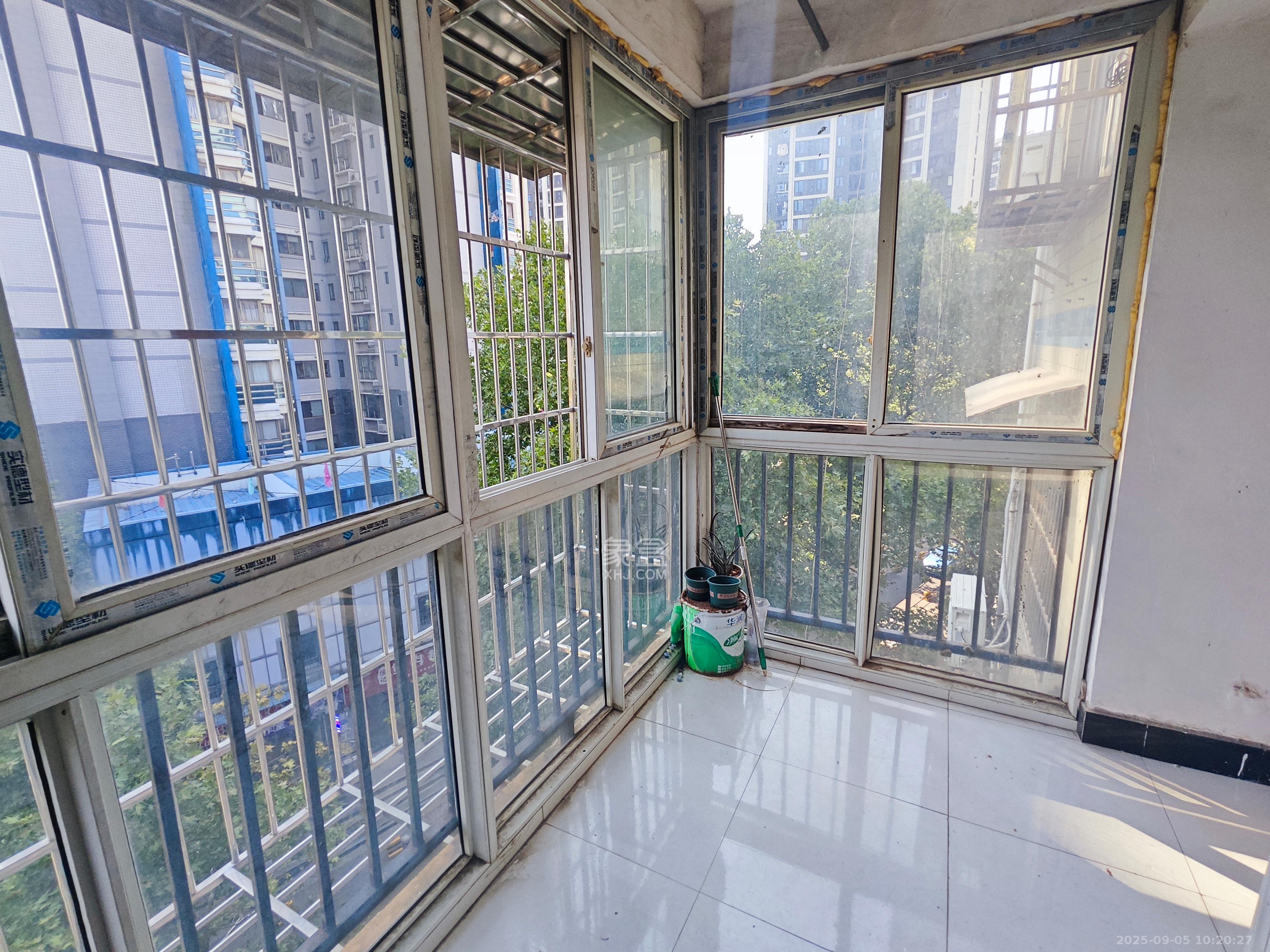 旺盛佳园 2室1厅1卫 1300.0元/月 旺盛佳园 2室1厅1卫 1300.0元/月室内图