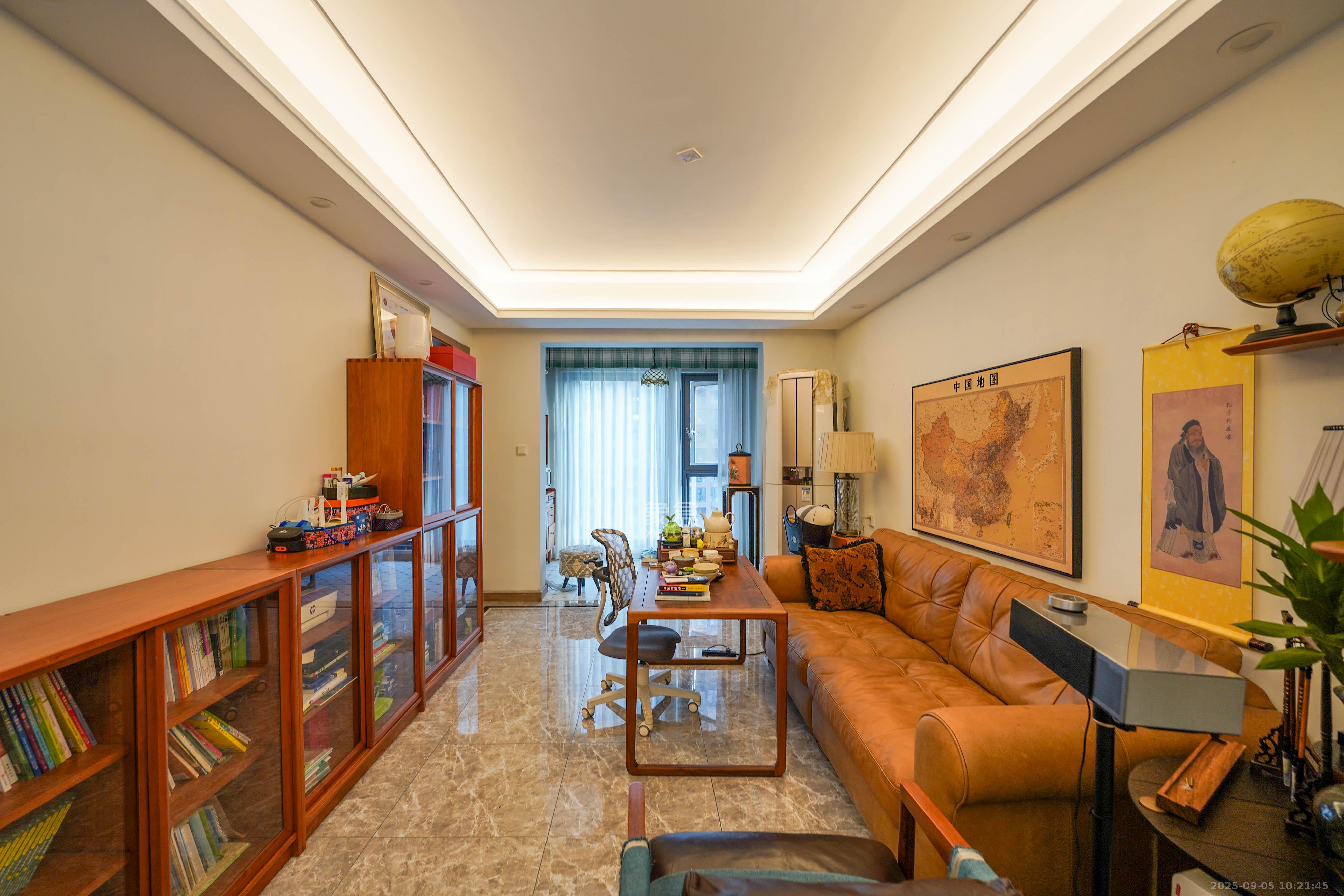 金地铂悦 3室2厅2卫 86.8万 金地铂悦 3室2厅2卫 86.8万客厅