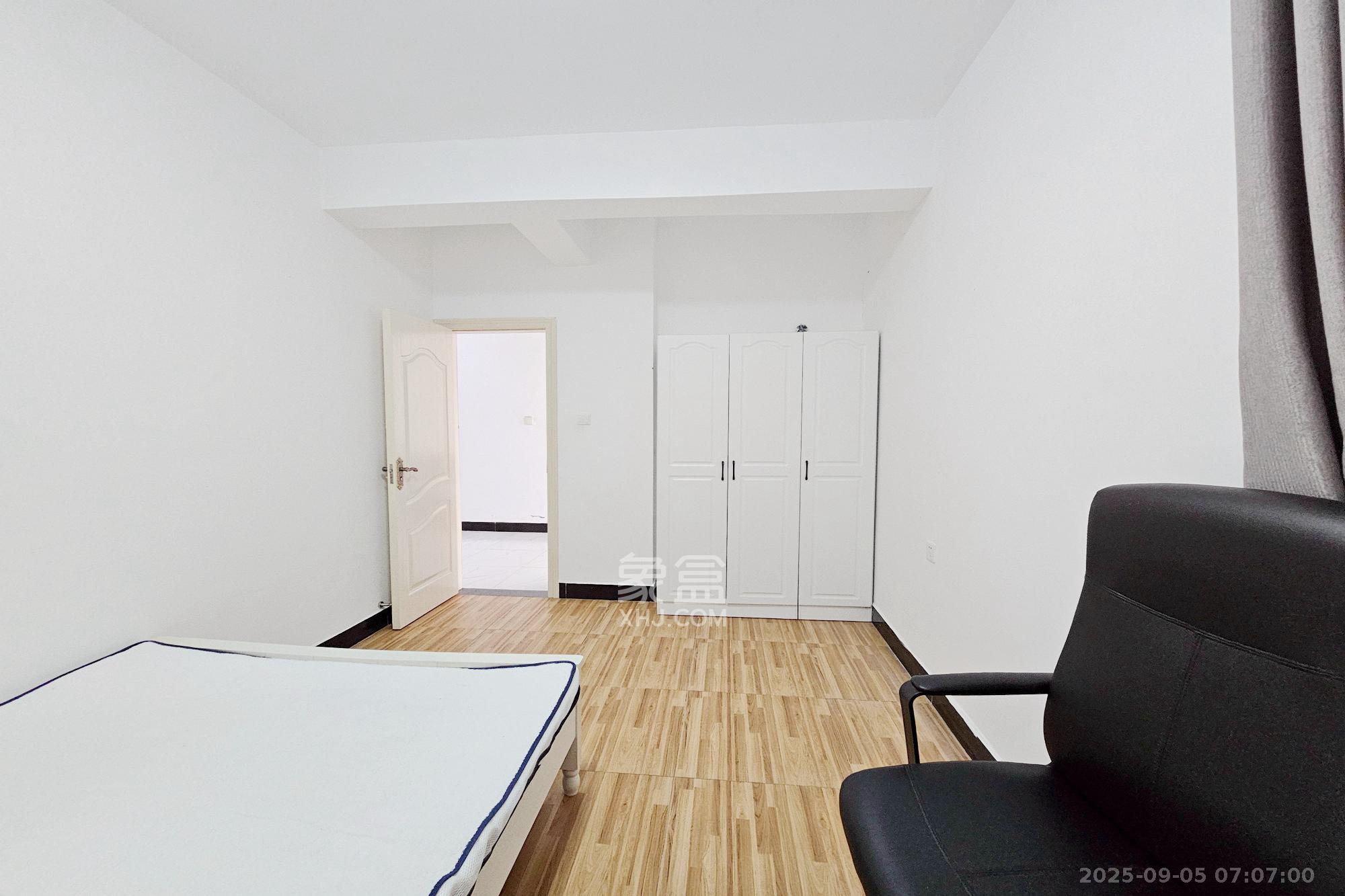 明大佳园  2室1厅1卫    82.0万 明大佳园  2室1厅1卫    82.0万卧室