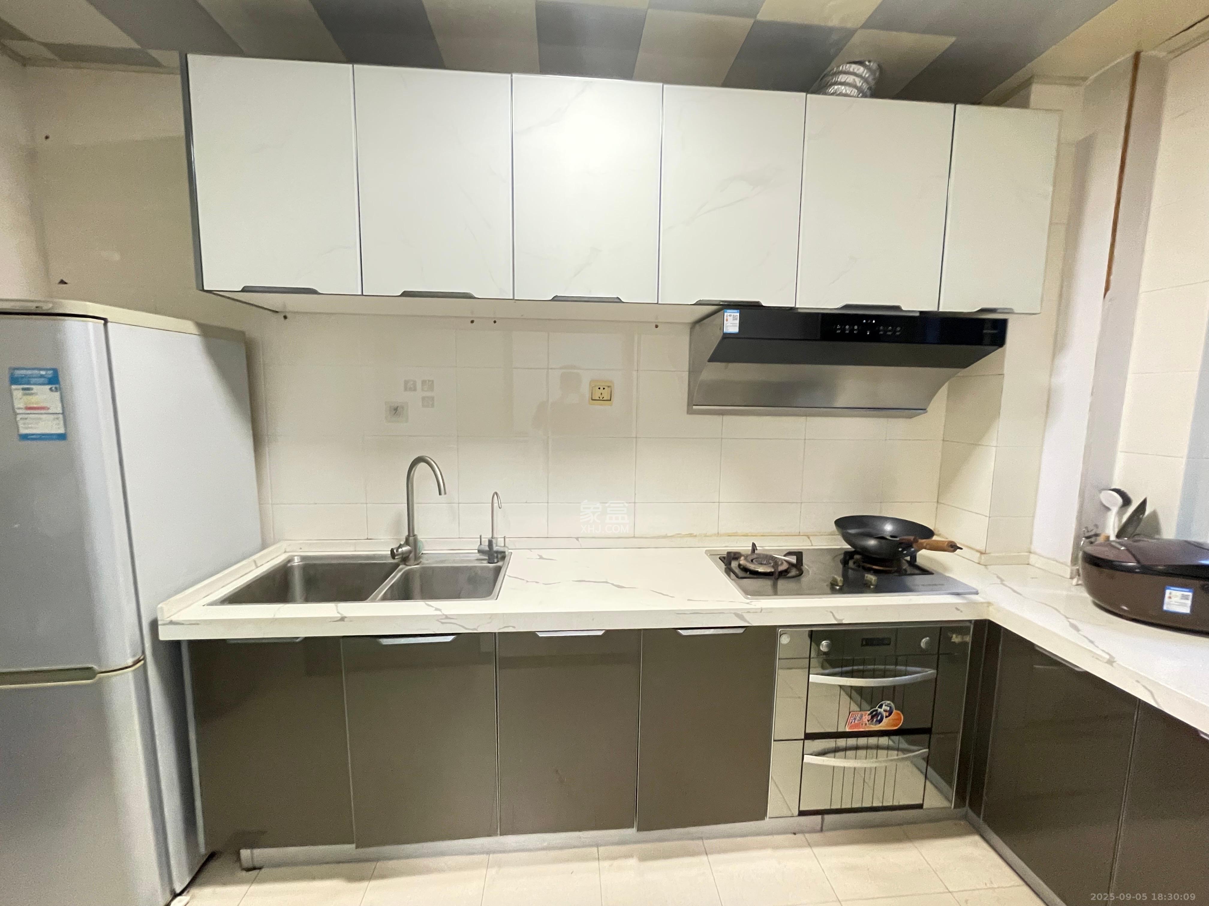 中建桂苑  2室2厅1卫   1800.00元/月室内图