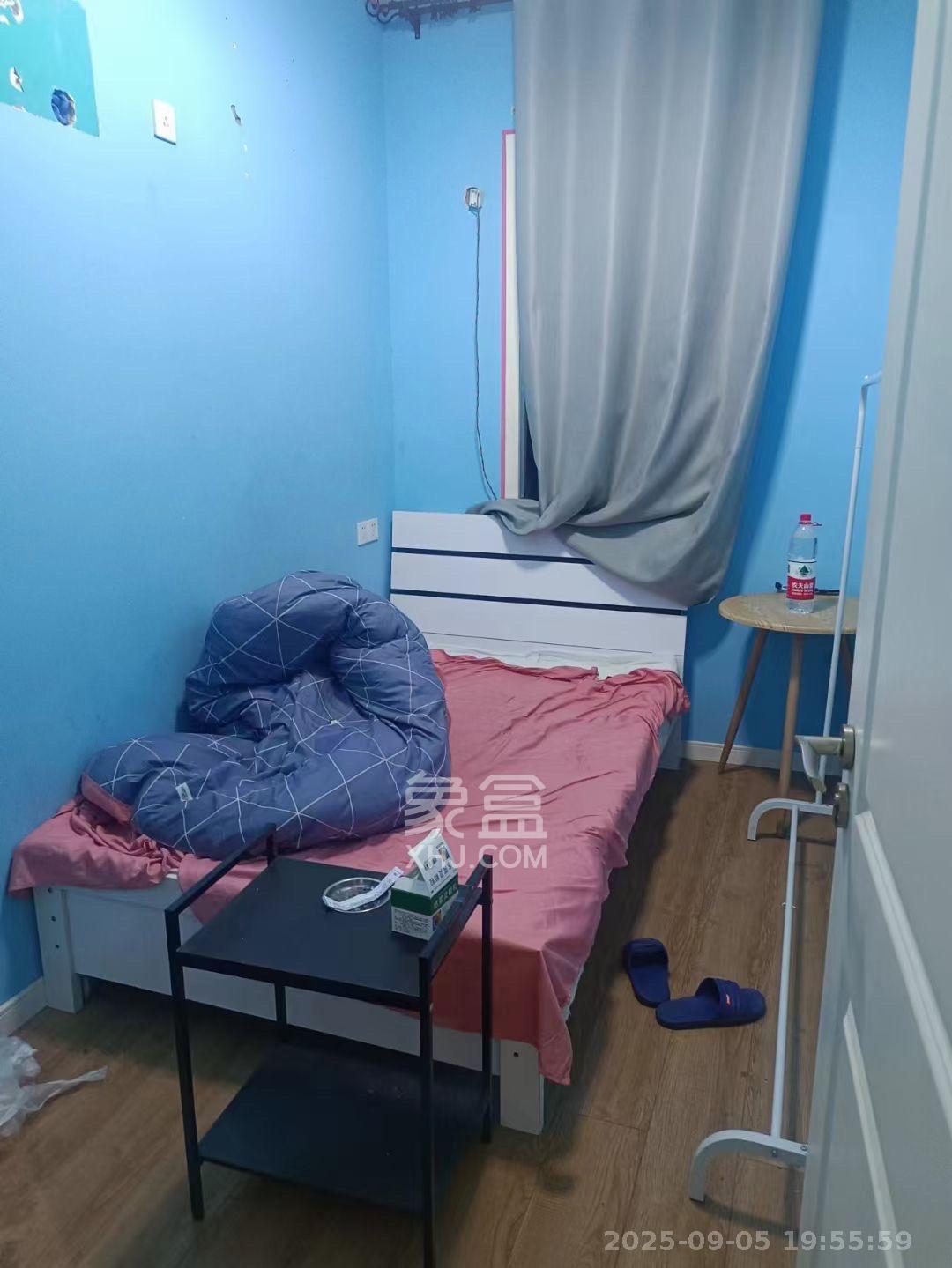 五一大道202（中环壹世界）  2室2厅1卫    3600.0元/月室内图