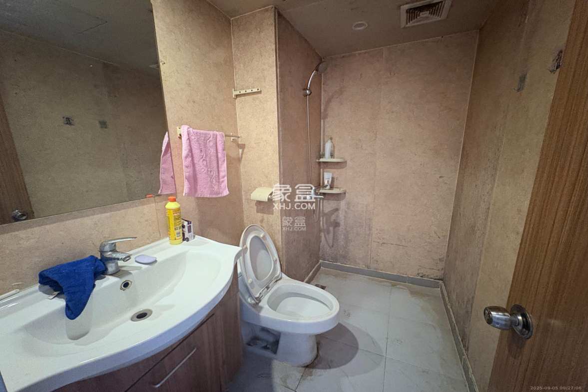 麓谷小镇 3室2厅1卫 1900.0元/月 麓谷小镇 3室2厅1卫 1900.0元/月室内图