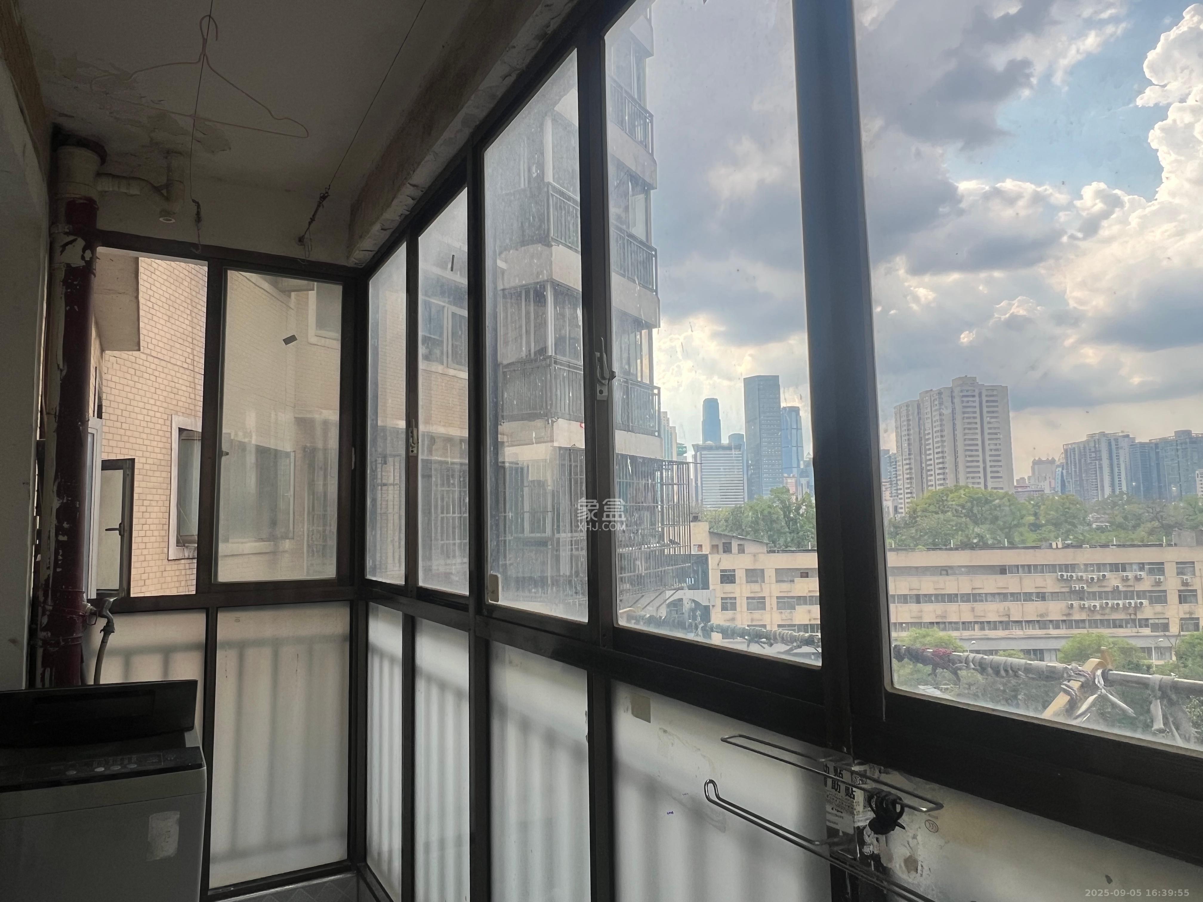 凯通国际城(凯通朝庭)  1室0厅0卫    2200.0元/月 凯通国际城(凯通朝庭)  1室0厅0卫    2200.0元/月室内图