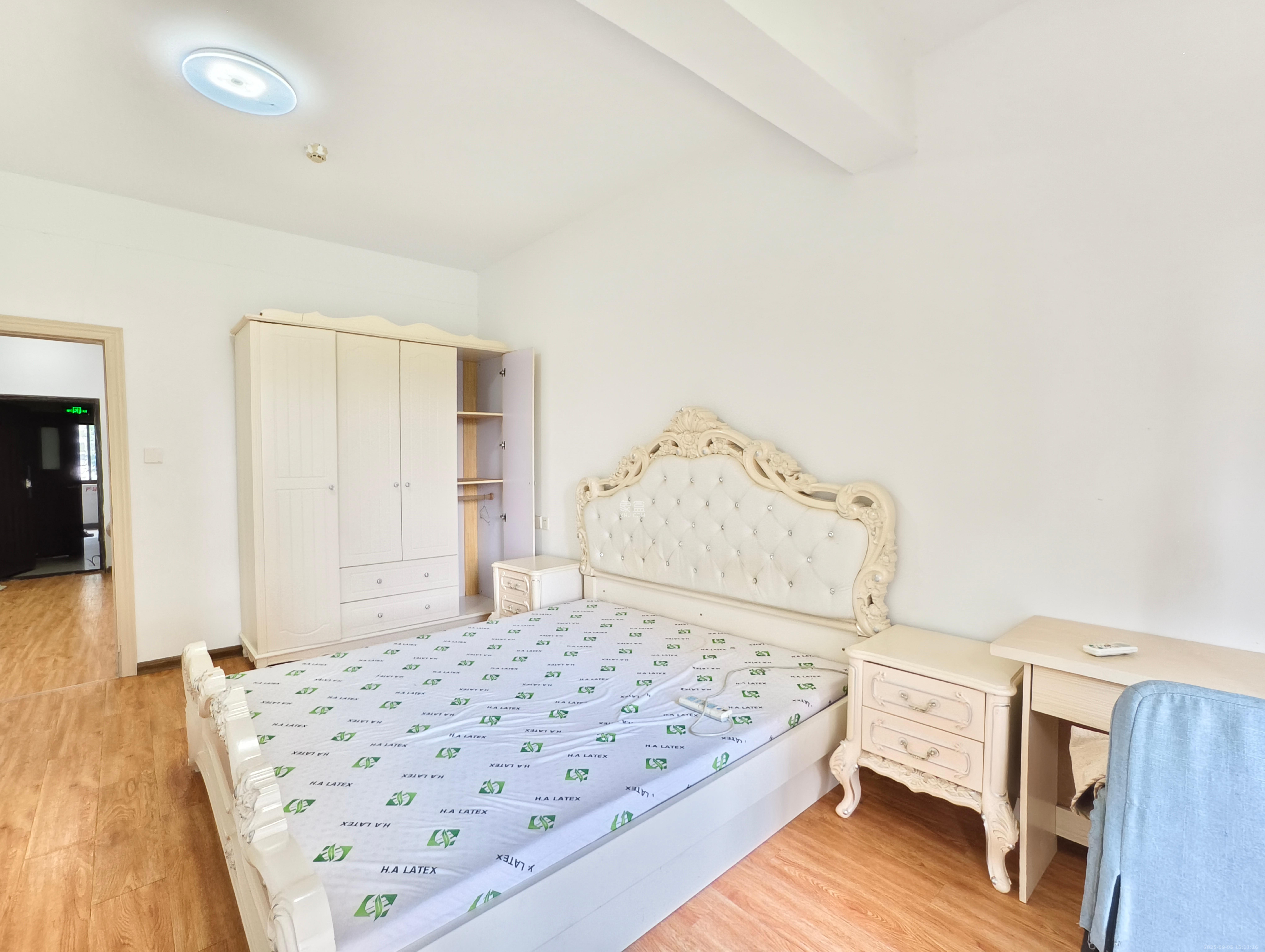 保利西海岸A区  2室1厅1卫    2500.0元/月 保利西海岸A区  2室1厅1卫    2500.0元/月室内图