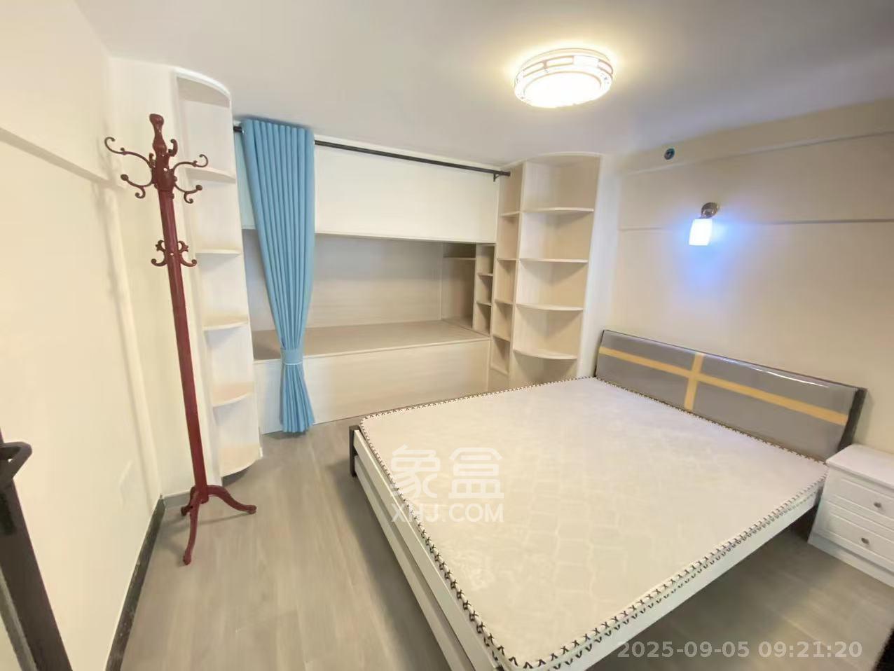 信诚湘江揽月（至善美景大厦）  2室2厅1卫    1700.0元/月室内图