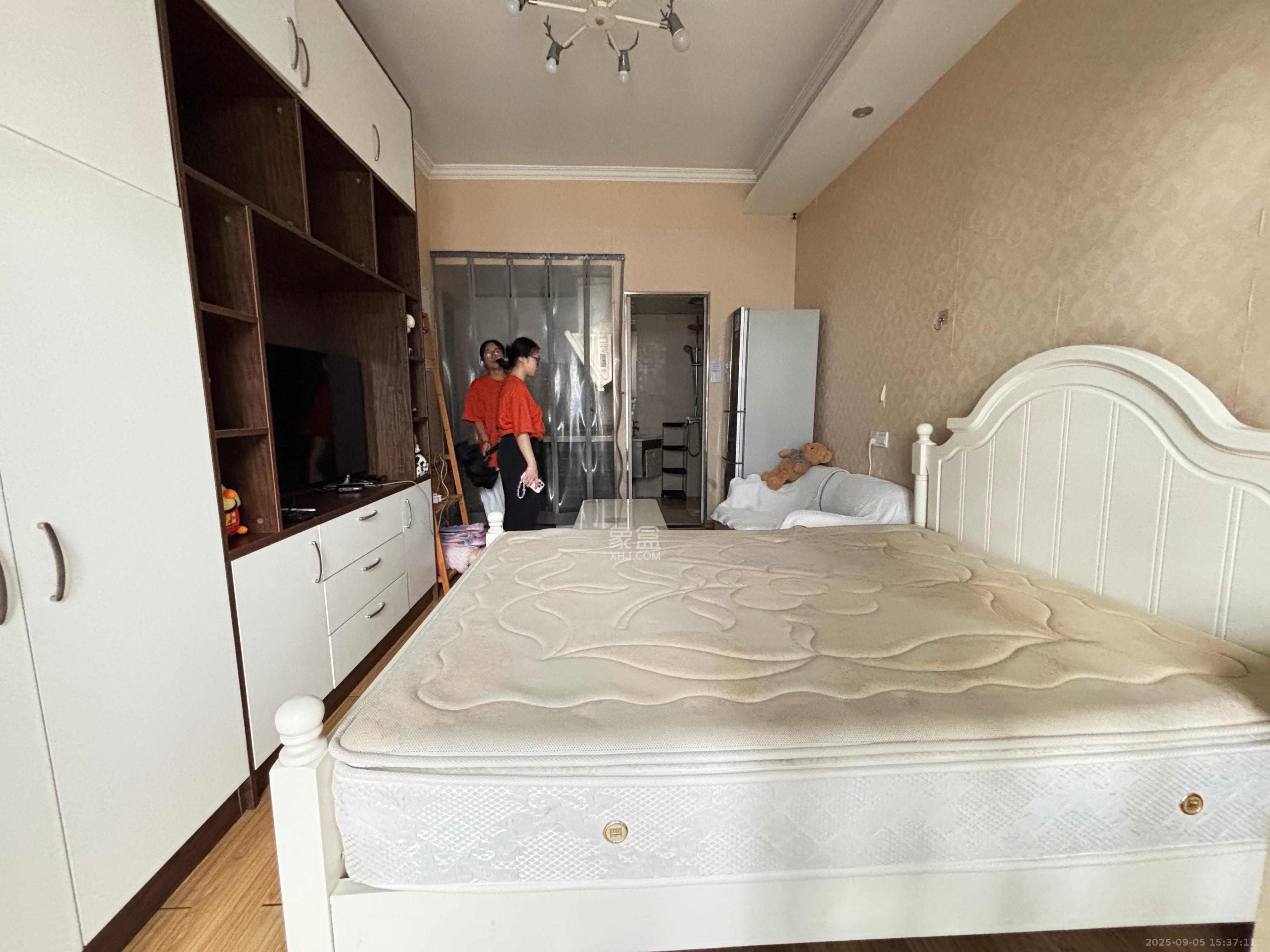 松雅轩(埃克斯社区)  1室1厅1卫    1100.0元/月 松雅轩(埃克斯社区)  1室1厅1卫    1100.0元/月室内图