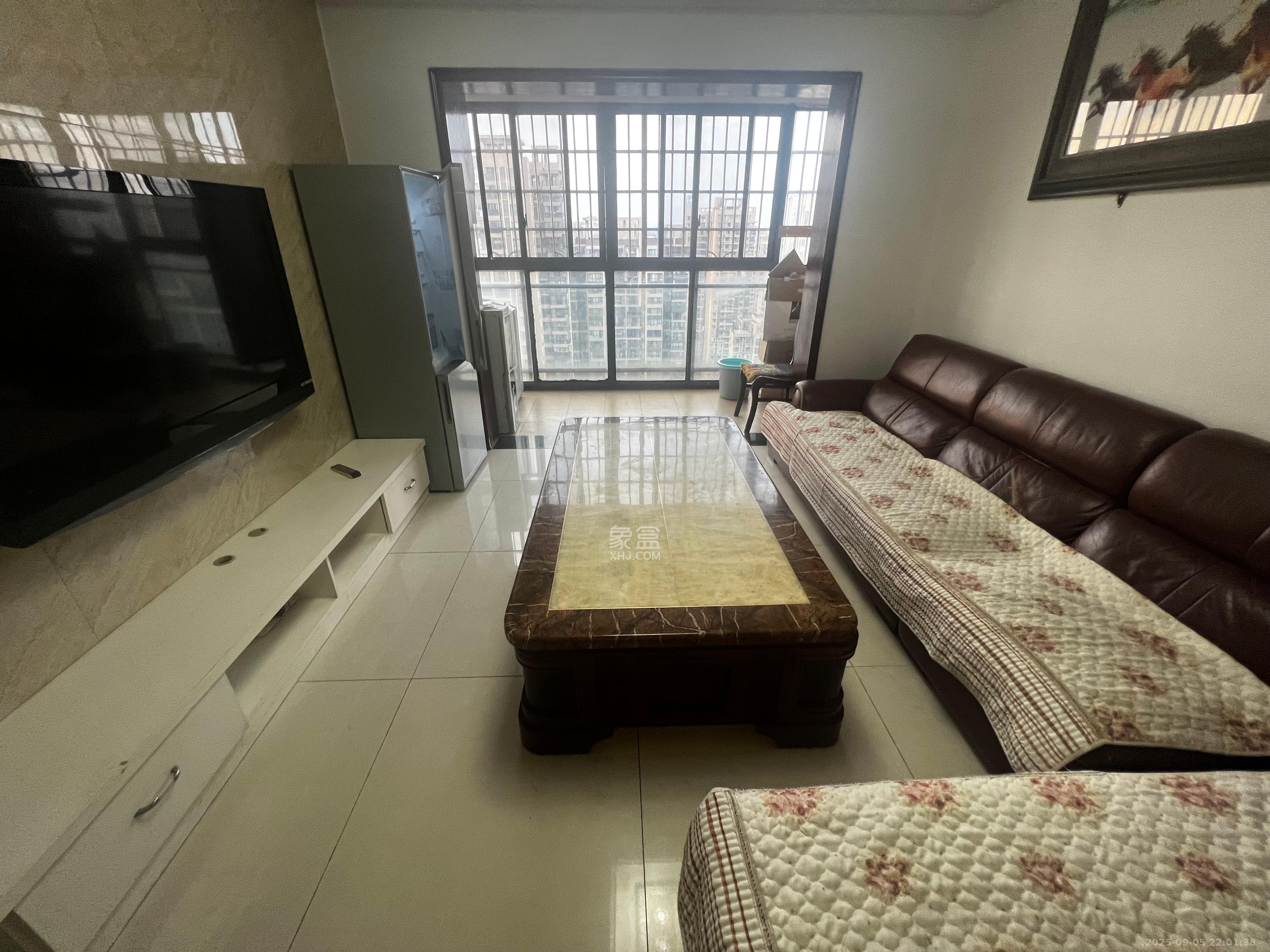 鸿基橄榄君庭 4室2厅2卫 3000.0元/月 鸿基橄榄君庭 4室2厅2卫 3000.0元/月室内图