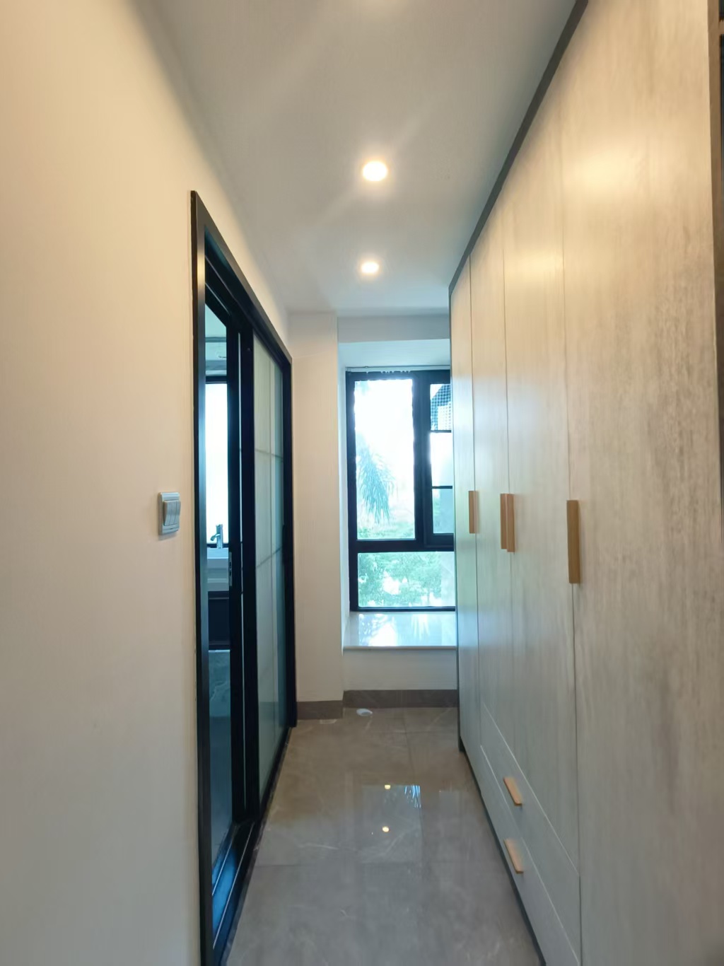 滨海豪庭 3室2厅2卫 5300.0元/月 滨海豪庭 3室2厅2卫 5300.0元/月室内图