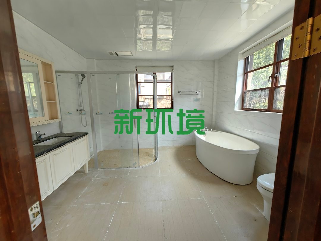 碧桂园  4室2厅2卫   130.00万客厅