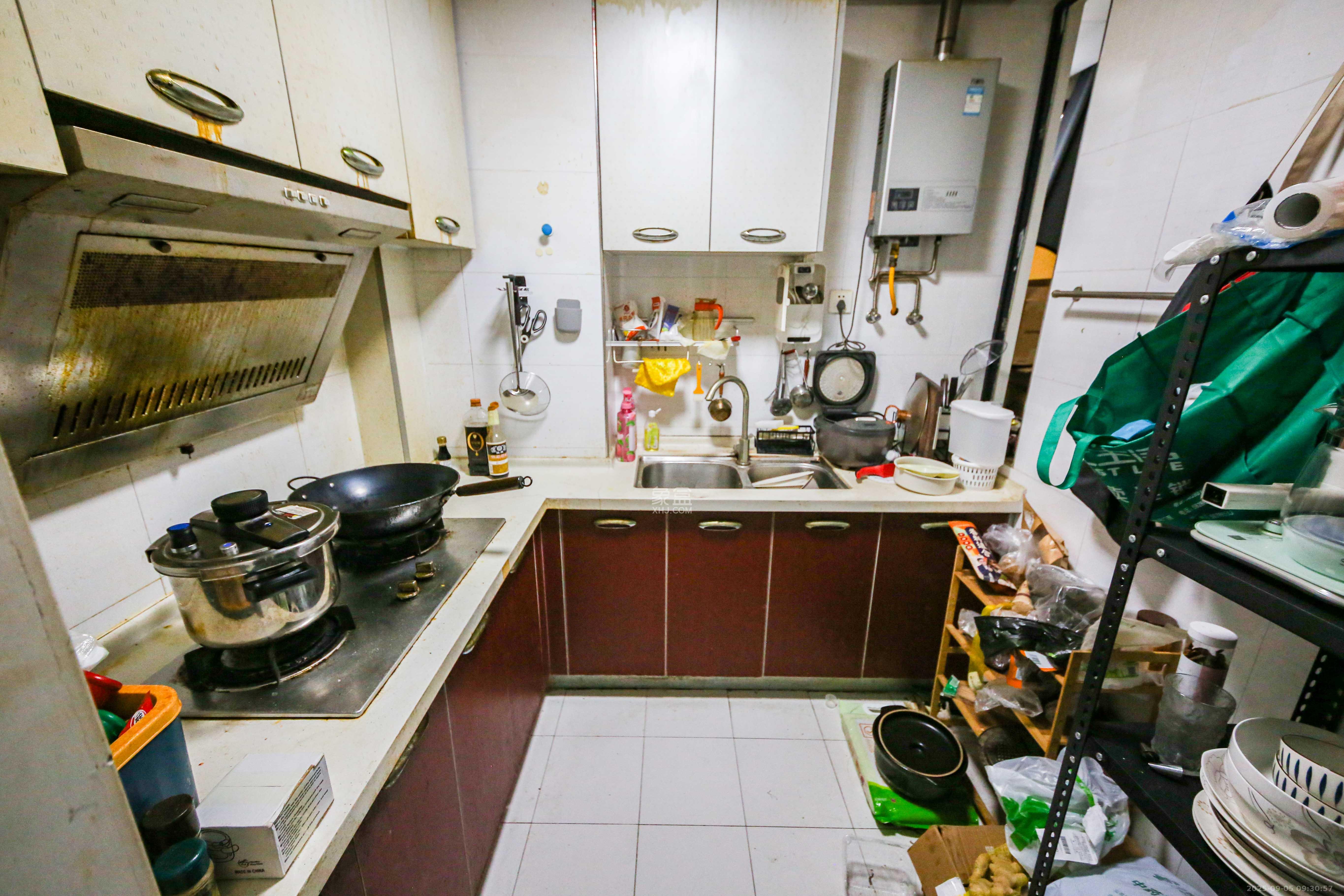 钱隆学府一、二期  2室2厅1卫    79.0万厨房