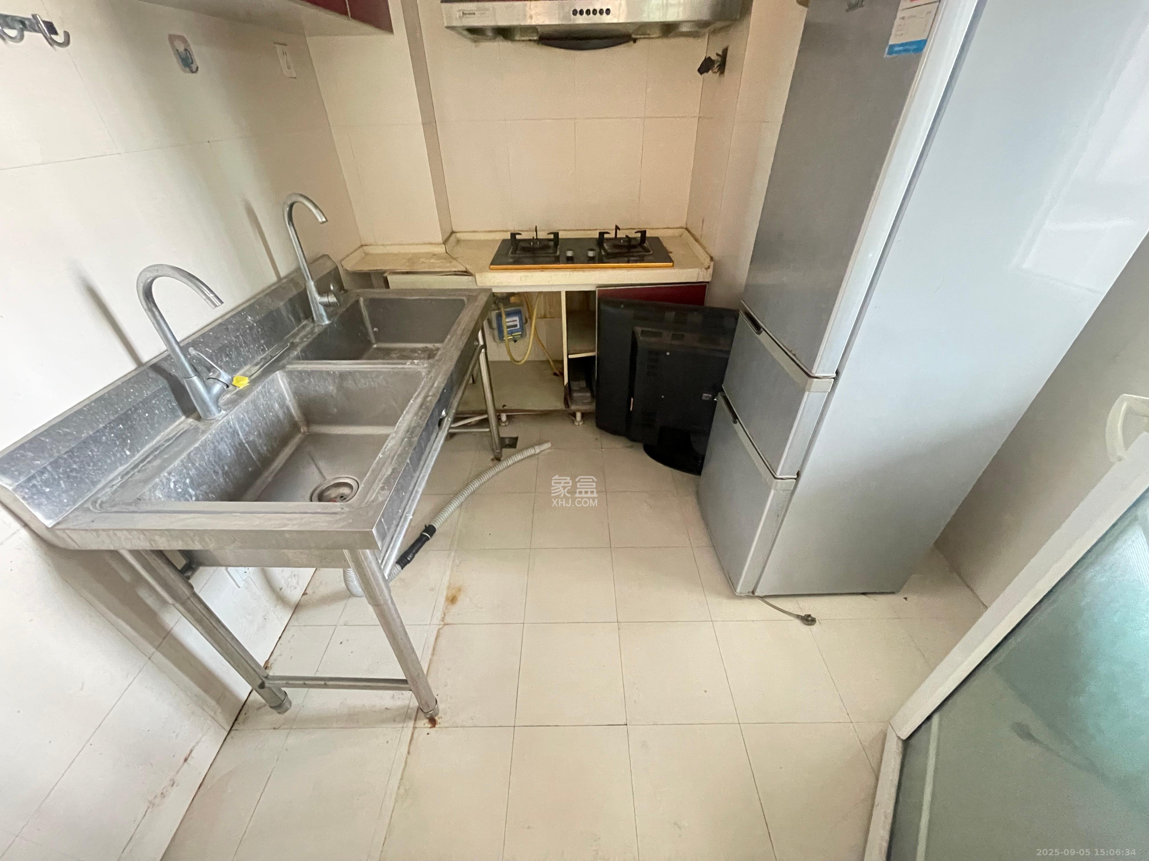 长宝1667 3室2厅1卫 4000.0元/月 长宝1667 3室2厅1卫 4000.0元/月室内图