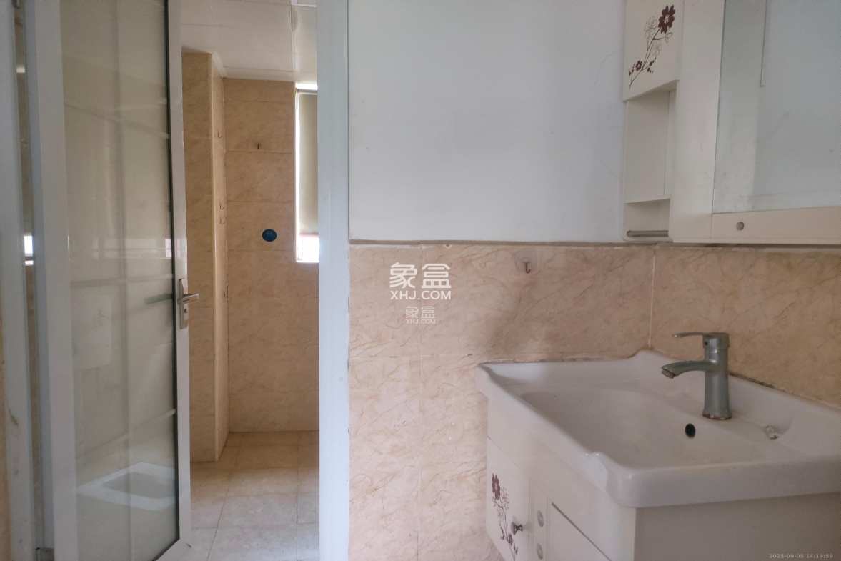 八方小区B区 3室2厅2卫 4000.0元/月 八方小区B区 3室2厅2卫 4000.0元/月室内图