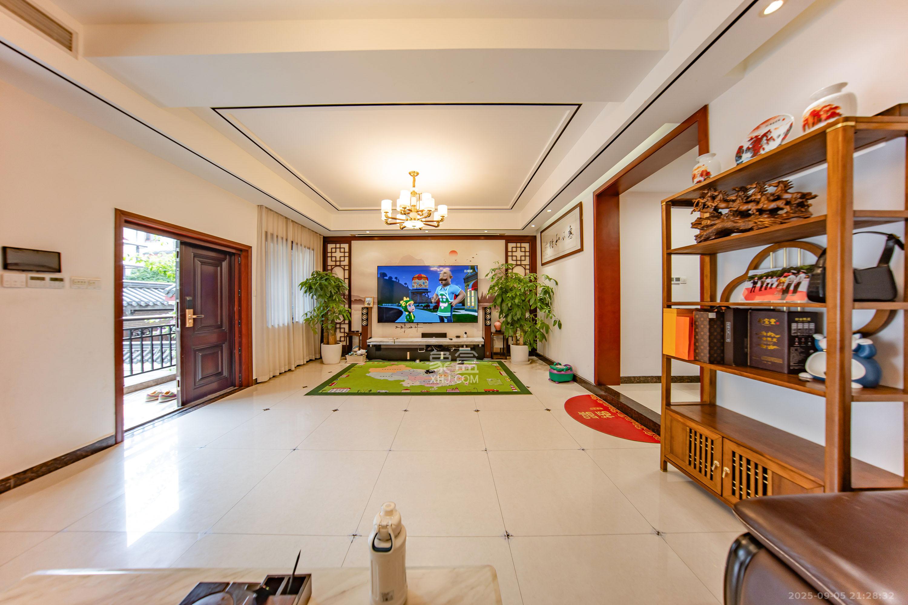 汀湘十里  5室2厅4卫   538.00万