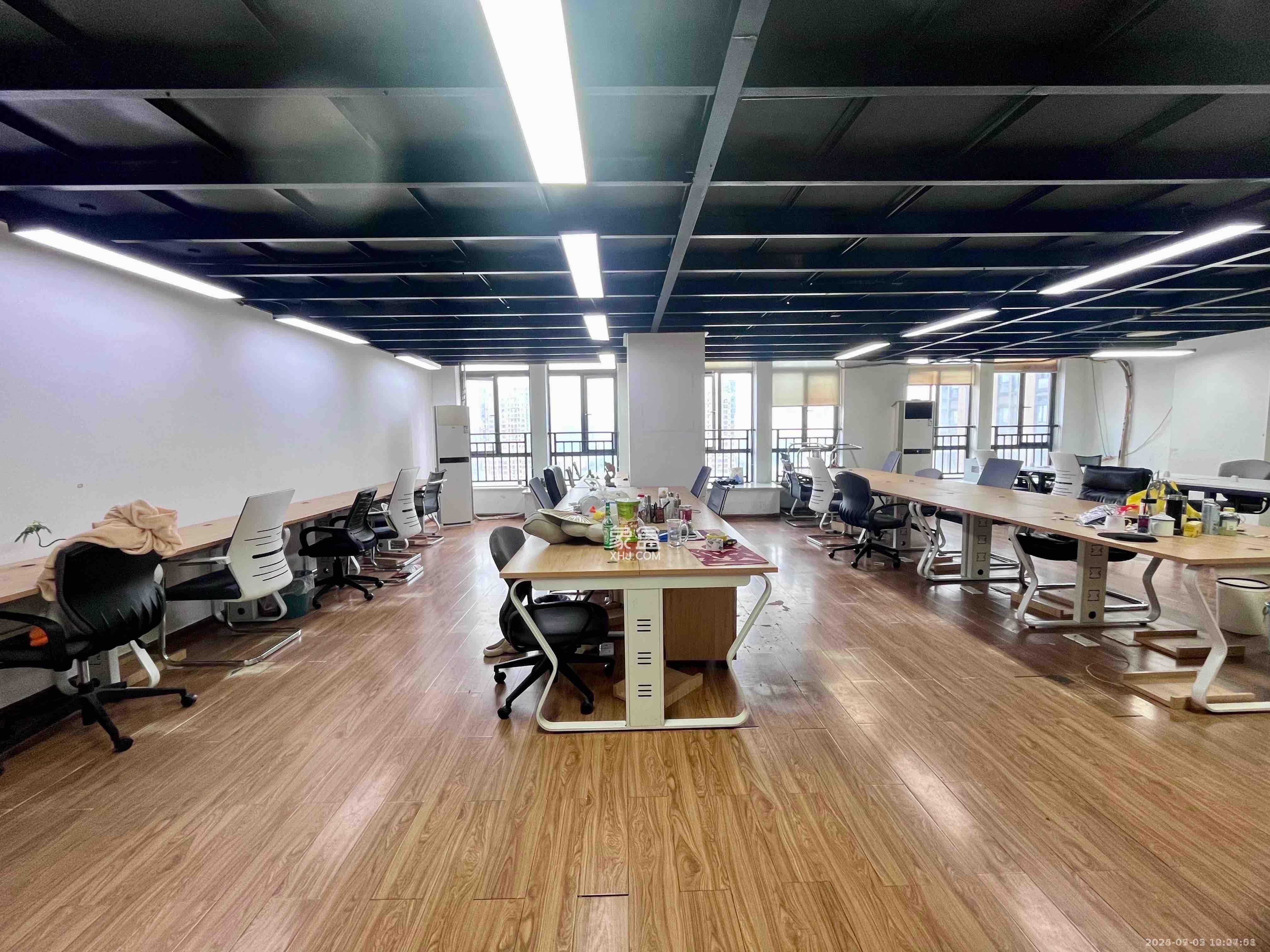 长城万富汇  2室2厅1卫    6500.0元/月 长城万富汇  2室2厅1卫    6500.0元/月室内图