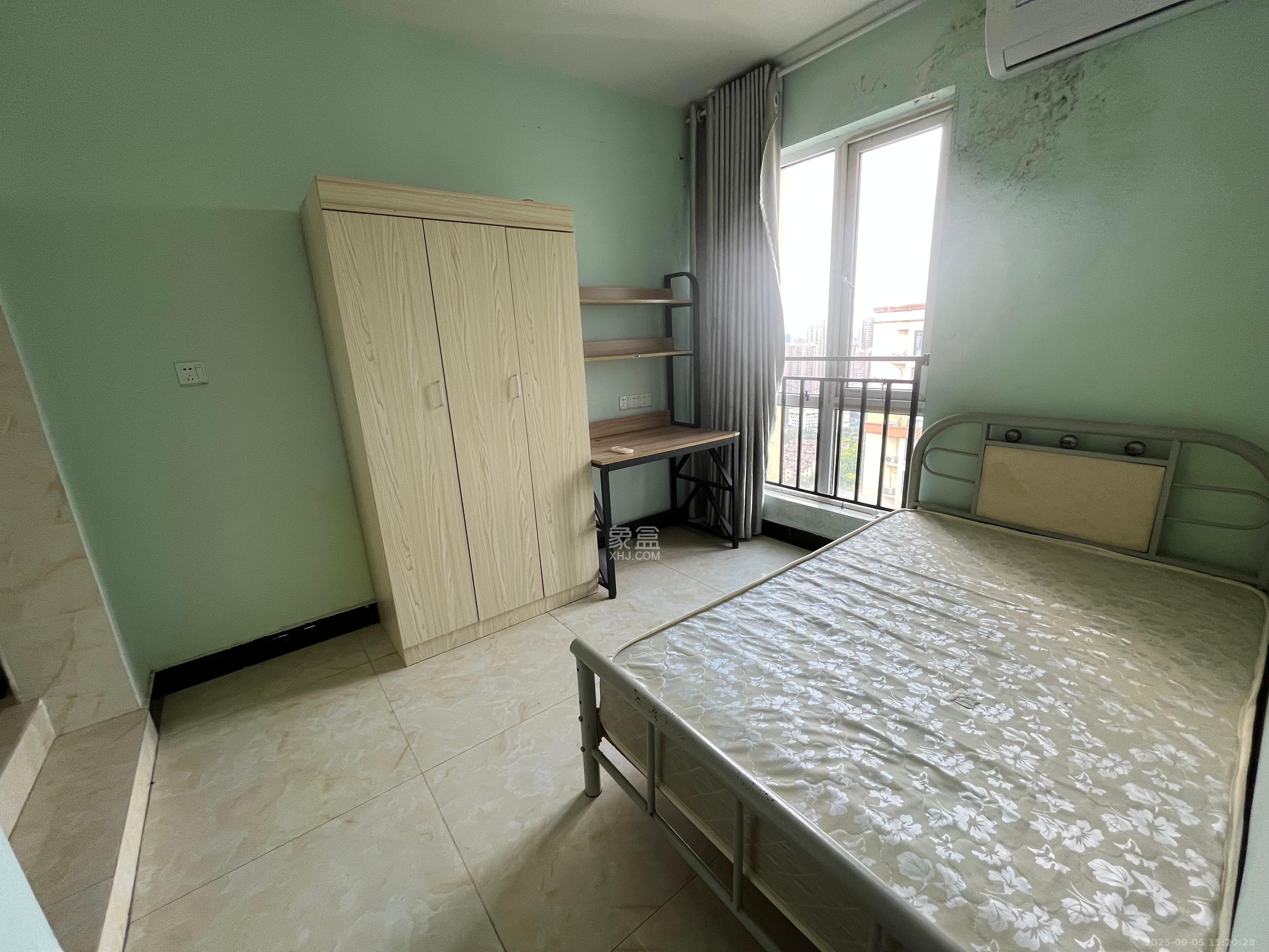 蓝光幸福满庭 3室2厅1卫 1800.0元/月 蓝光幸福满庭 3室2厅1卫 1800.0元/月室内图