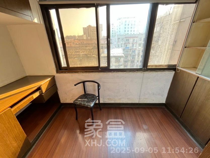 造纸厂宿舍 2室2厅1卫 1200.0元/月 造纸厂宿舍 2室2厅1卫 1200.0元/月室内图