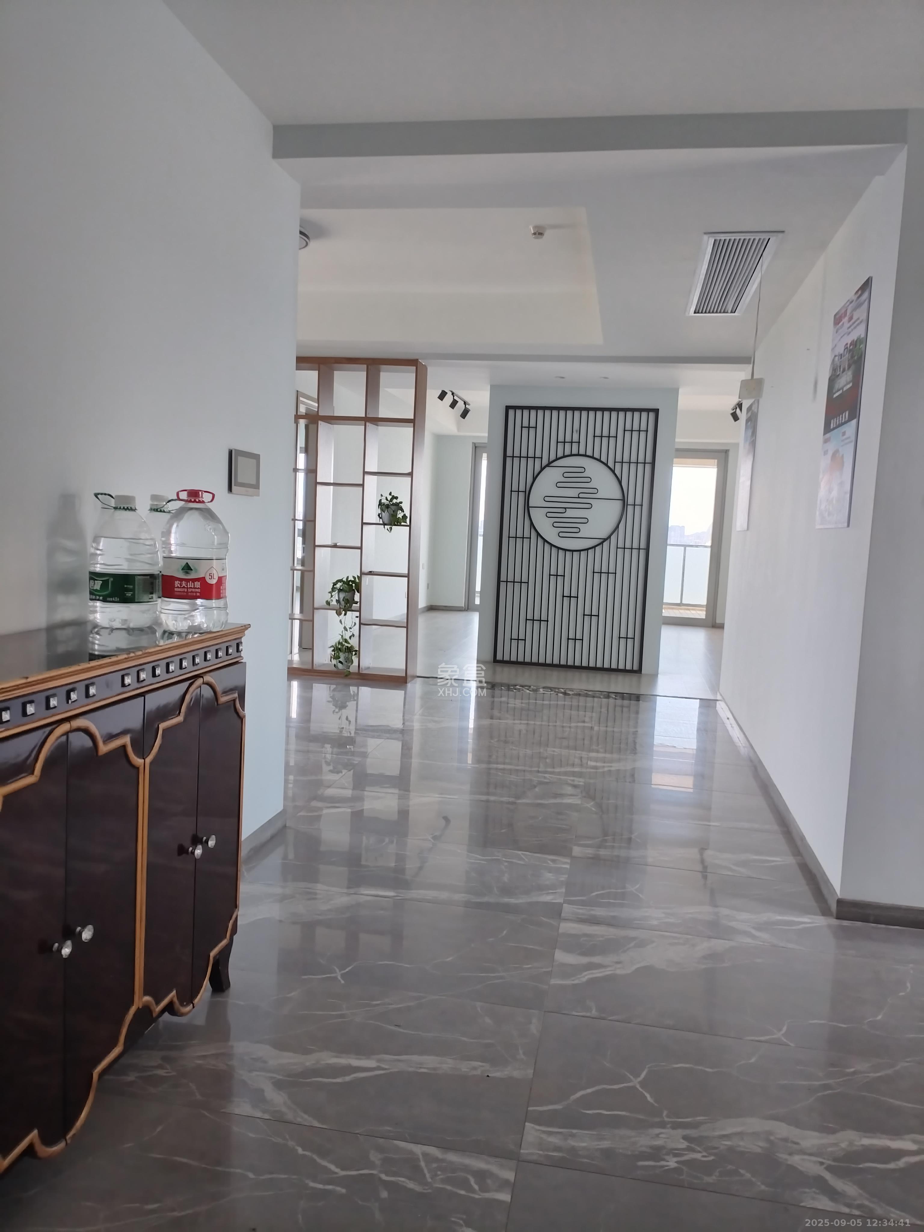 湘江壹号一二三期(创远湘江壹号)  1室0厅0卫    4000.0元/月 湘江壹号一二三期(创远湘江壹号)  1室0厅0卫    4000.0元/月